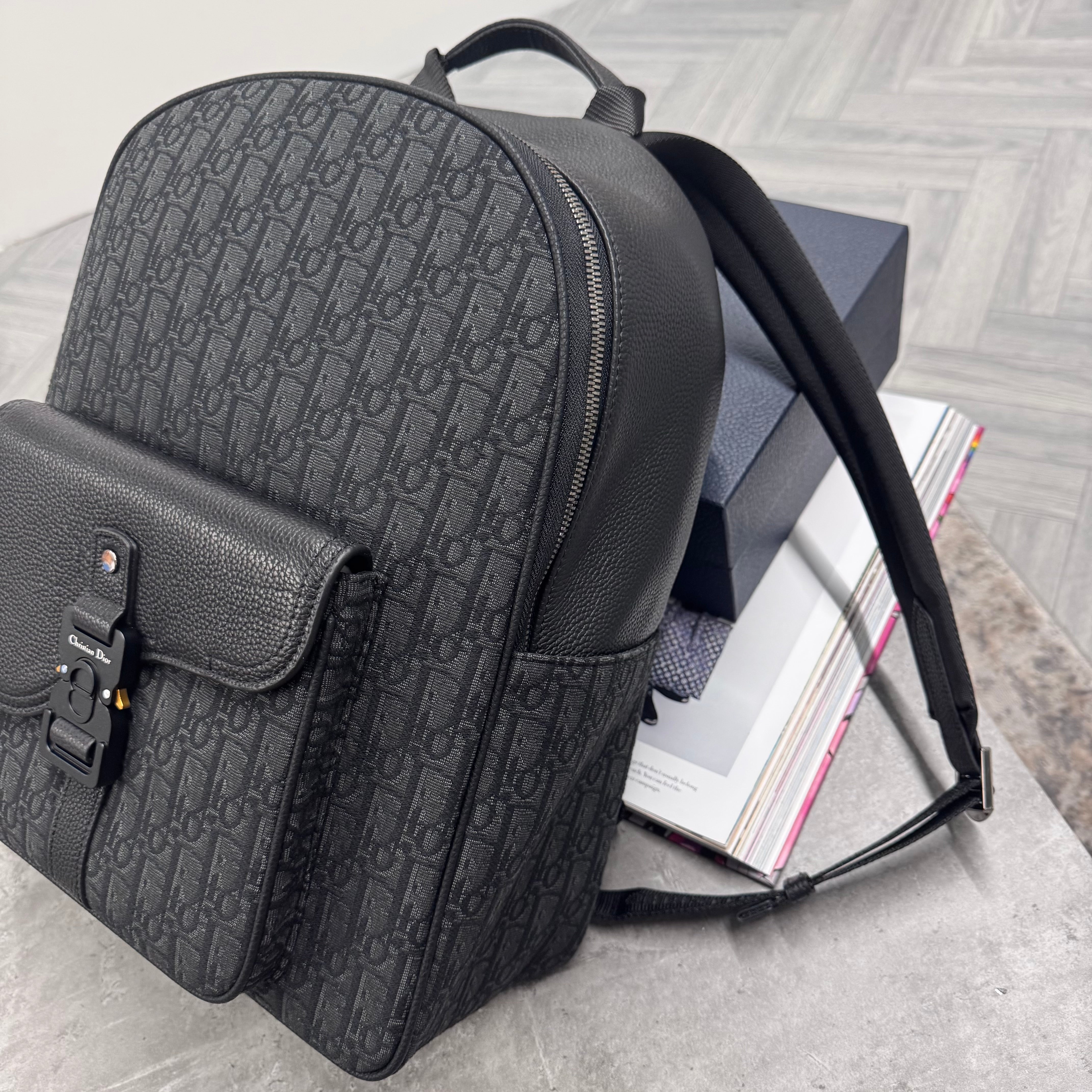 CD SADDLE BACKPACK - BLACK