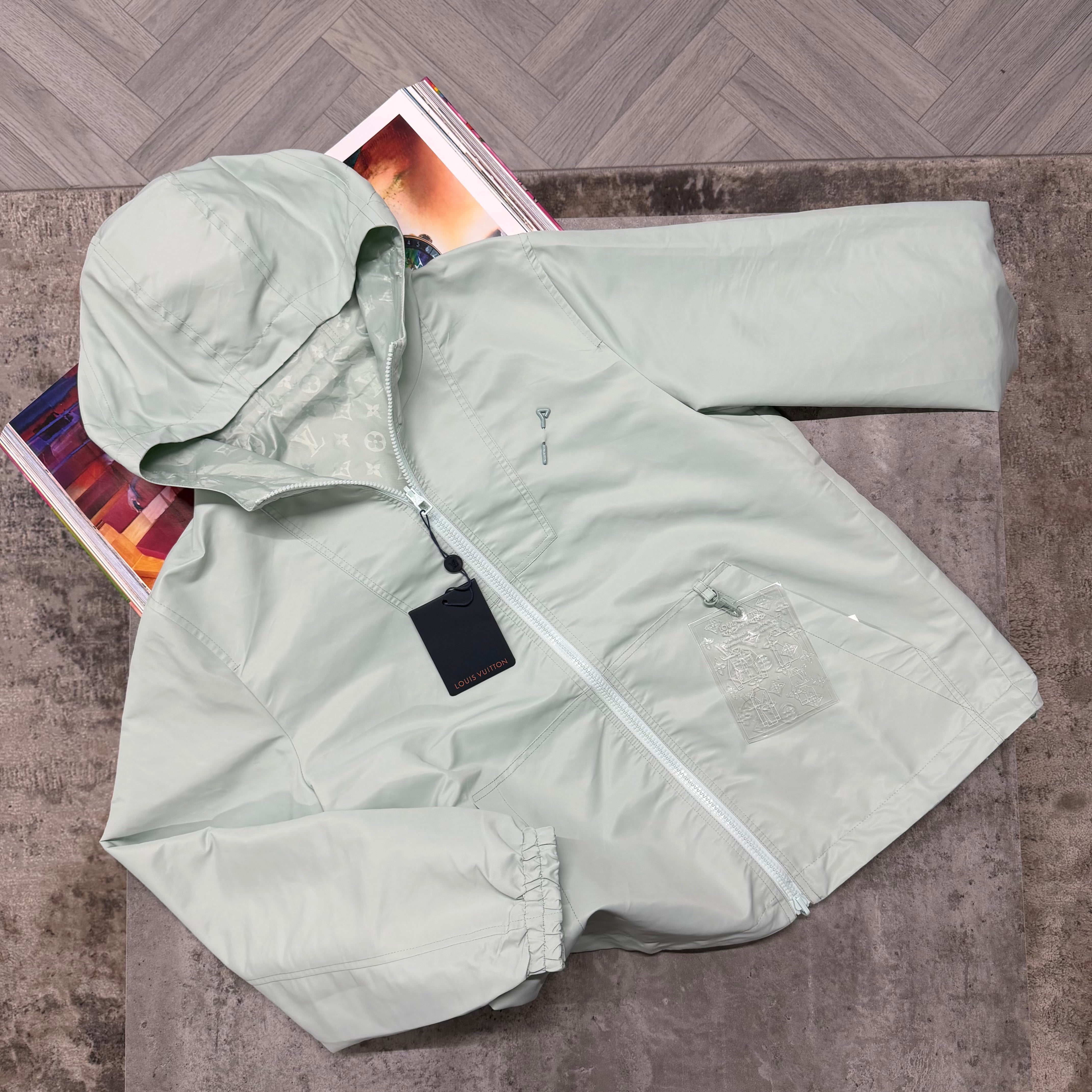 LVE REVERSIBLE MONOGRAM JACKET - MINT