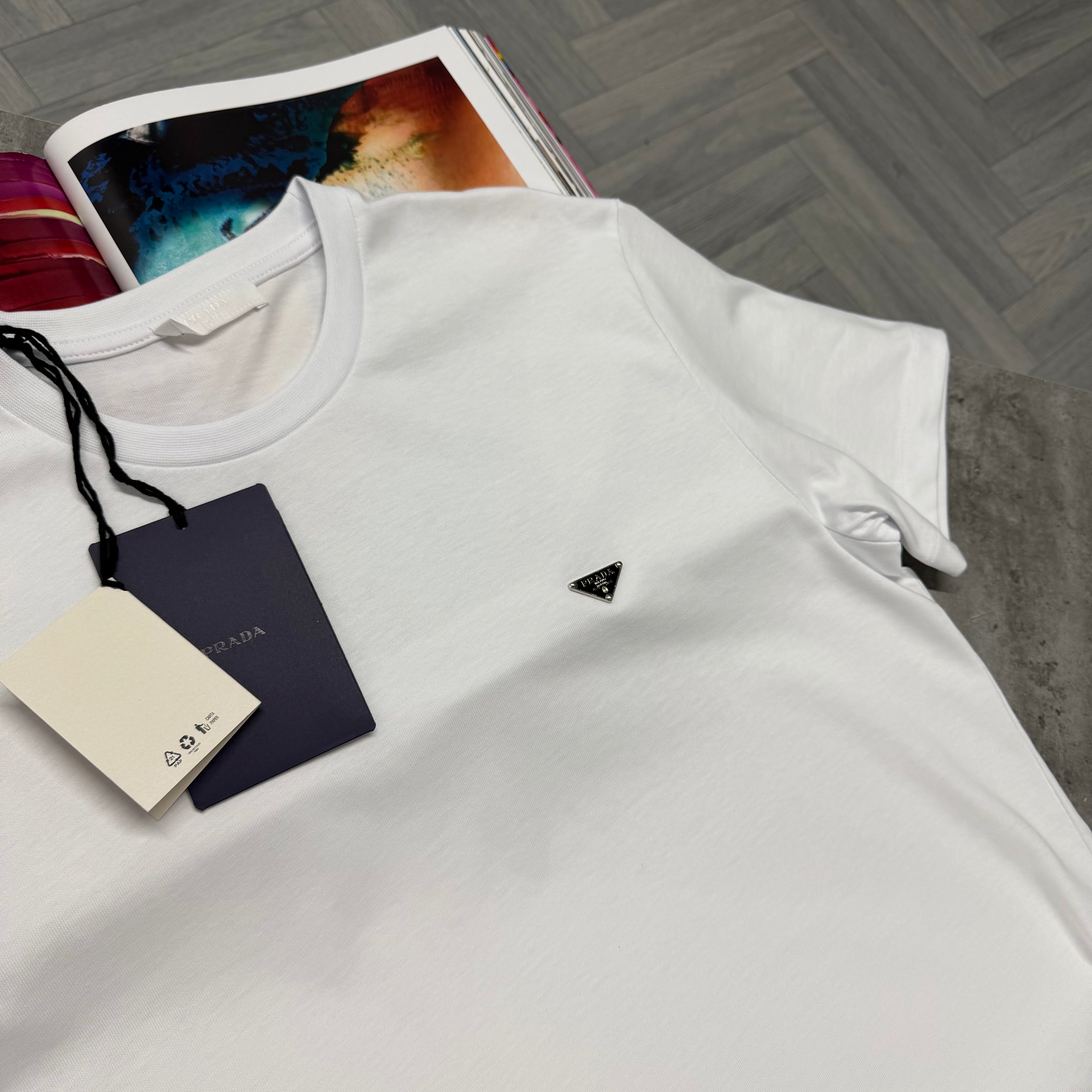 PDA SMALL SILVER BADGE T SHIRT - WHITE