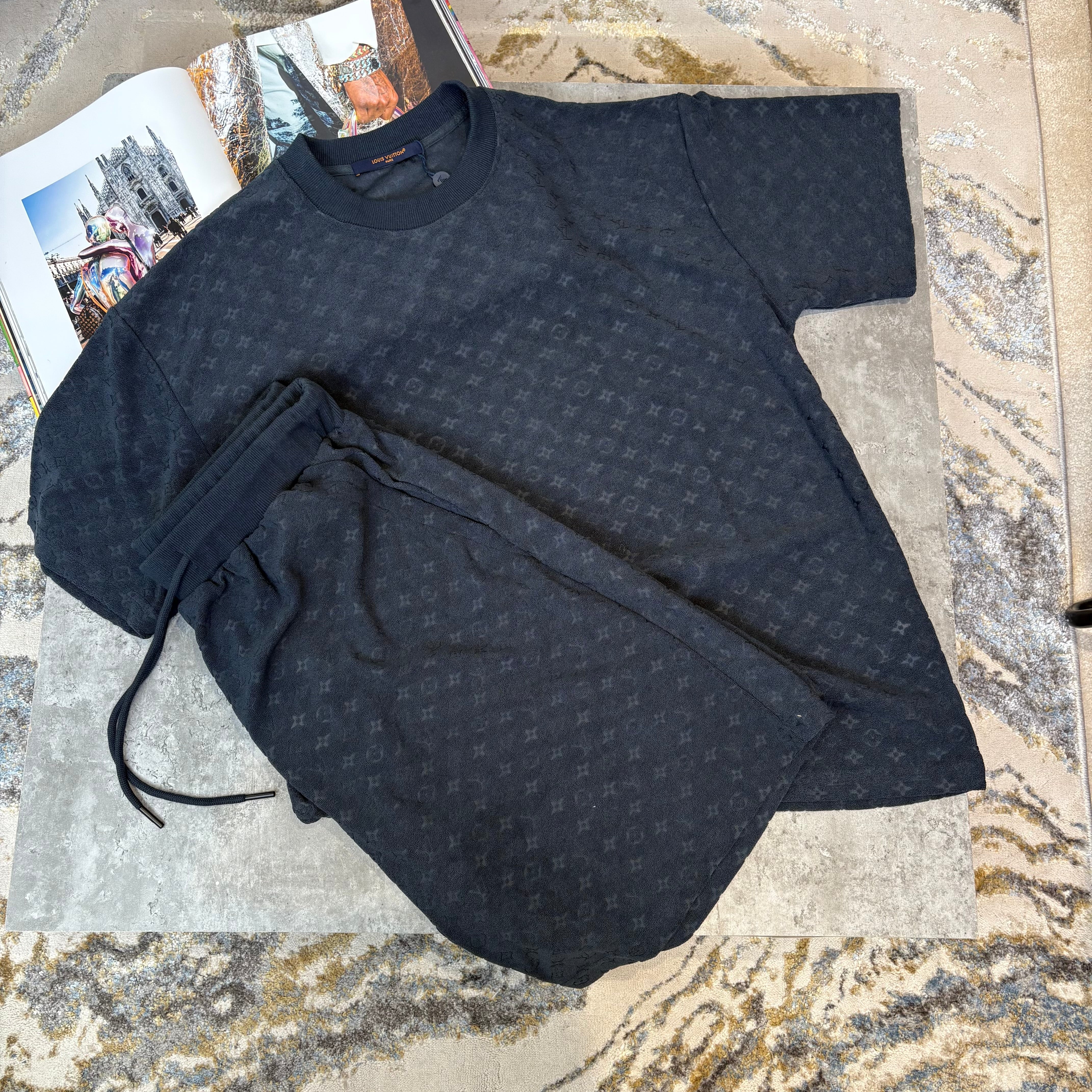 LVE towel twinset ( pre order ) - navy