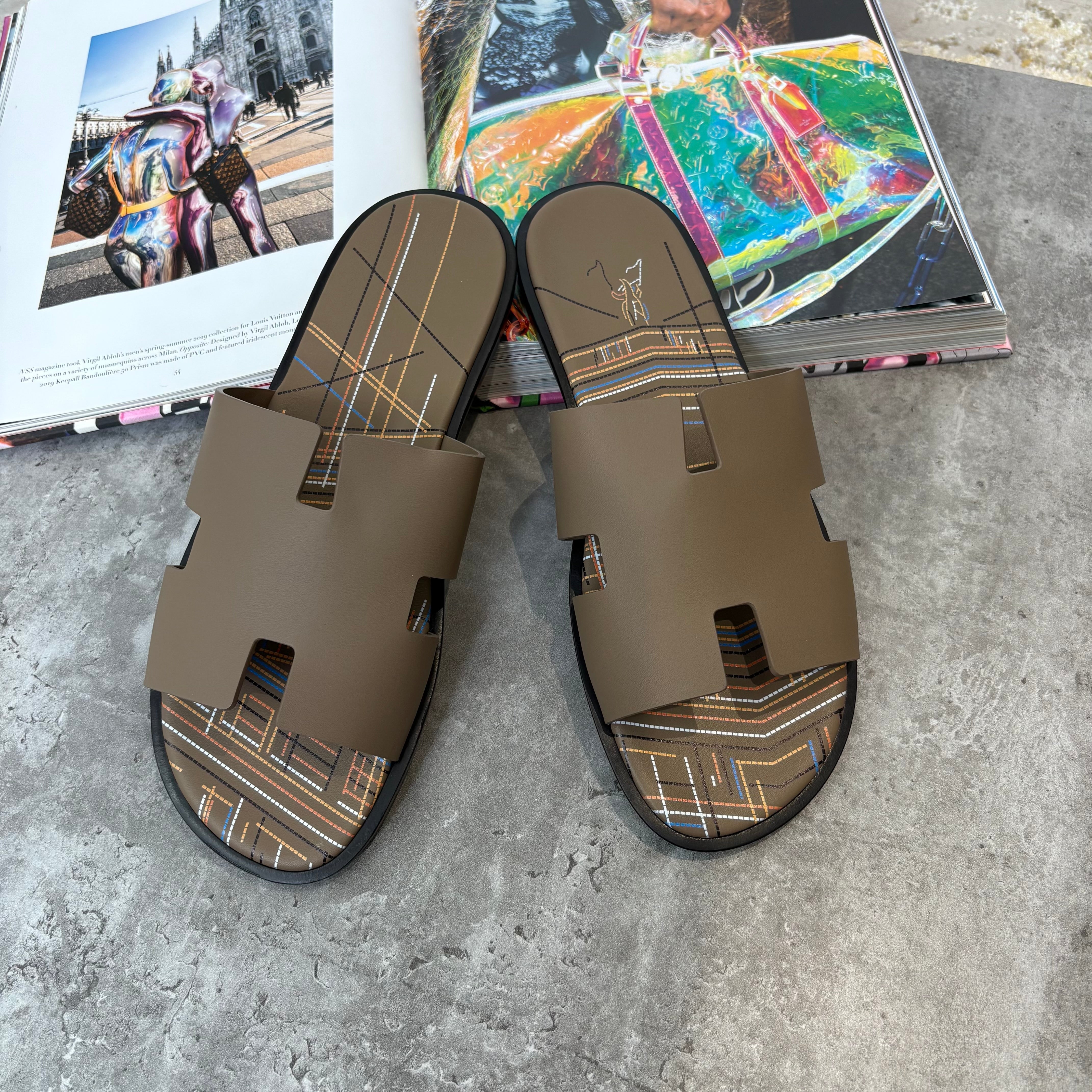 (PRE ORDER) HMES SLIDES - BROWN