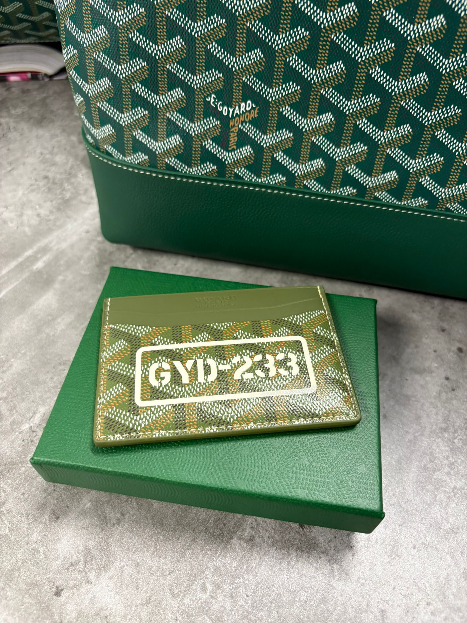 (PRE ORDER) Gyrd Card Holder - Khaki Green