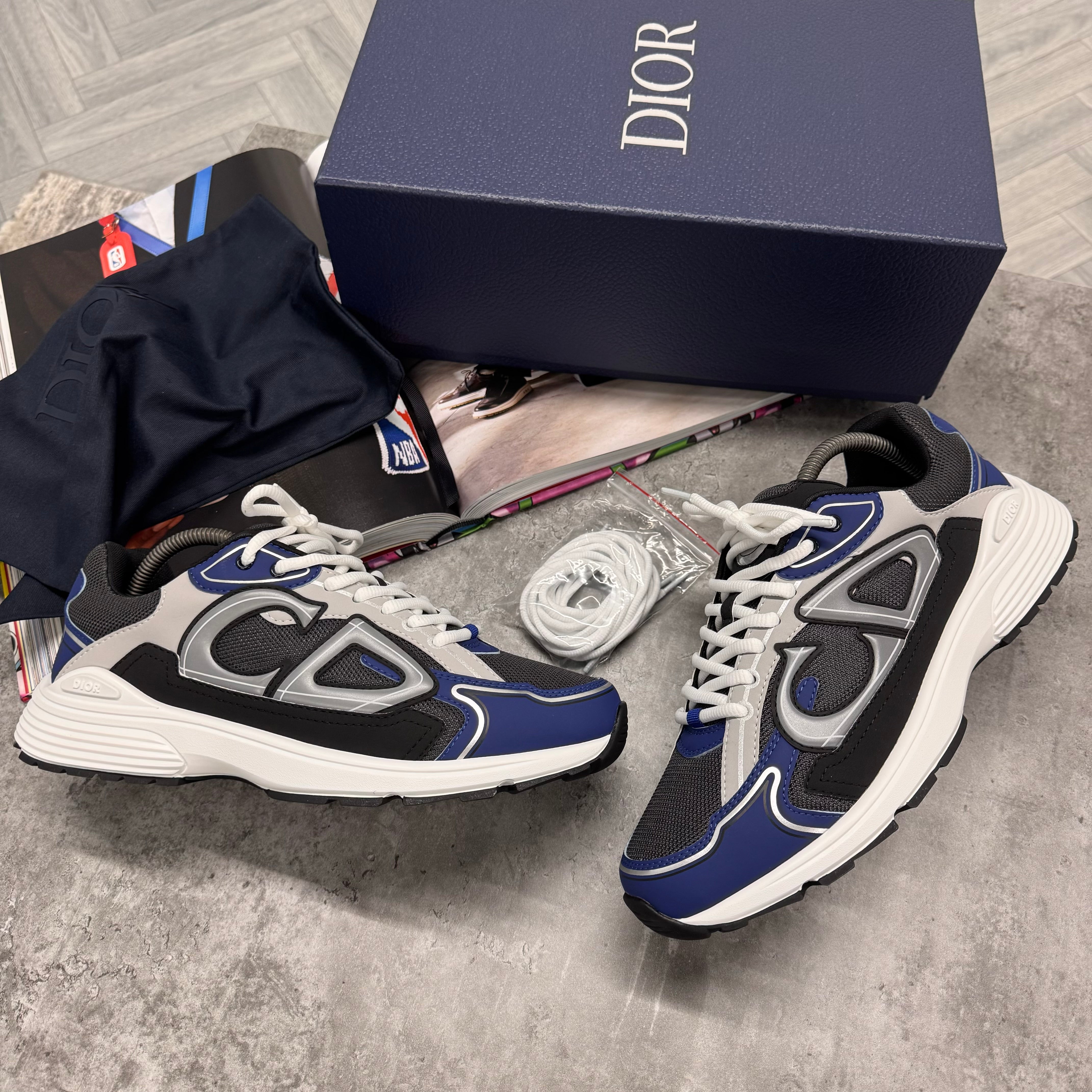 (PRE ORDER) B30 TRAINERS - NAVY / WHITE