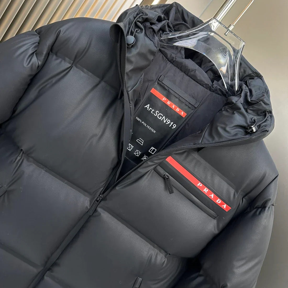 (PRE ORDER) PDA PUFFER COAT - BLACK