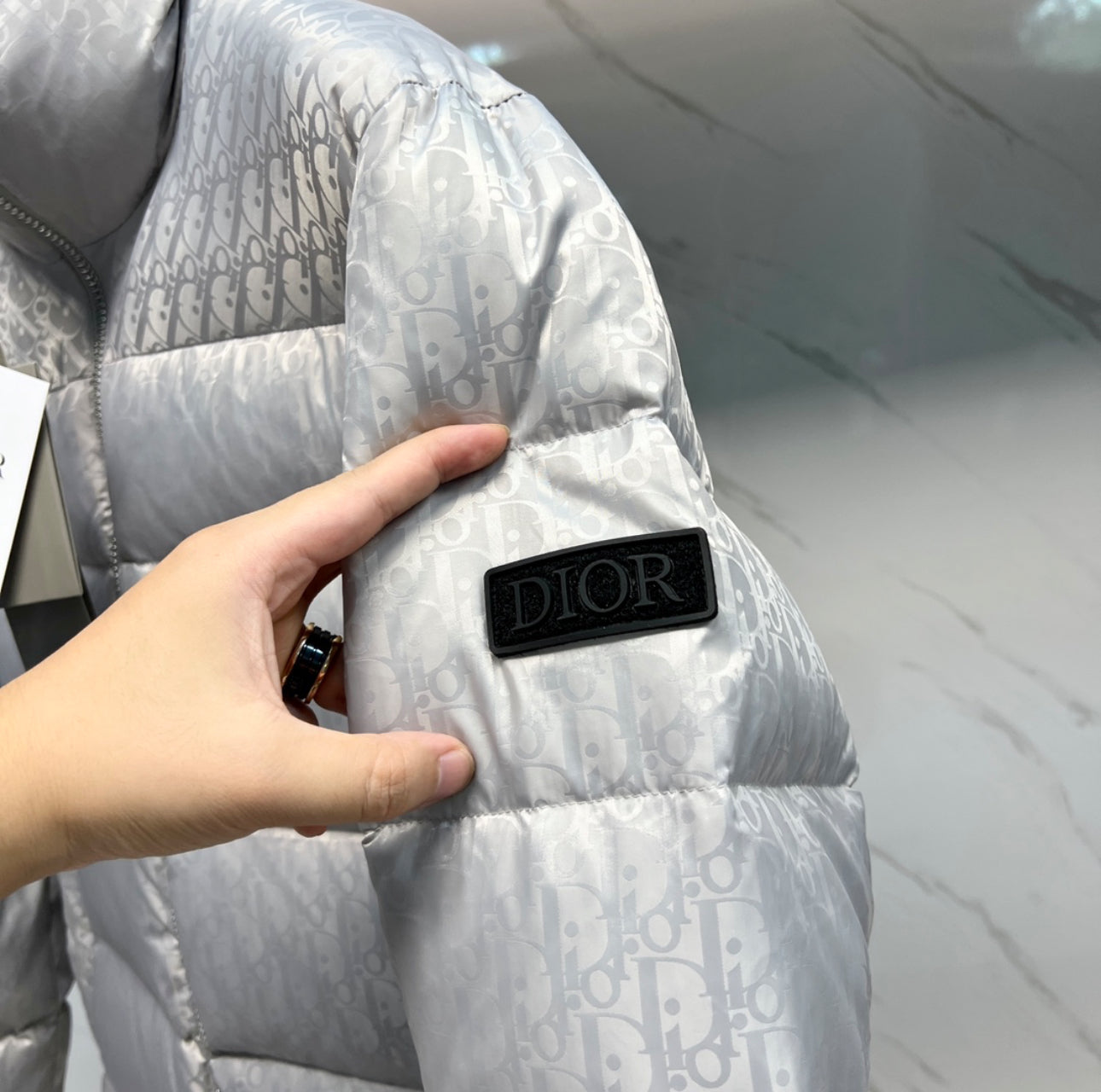 (PRE ORDER) CD OBLIQUE COAT - SILVER