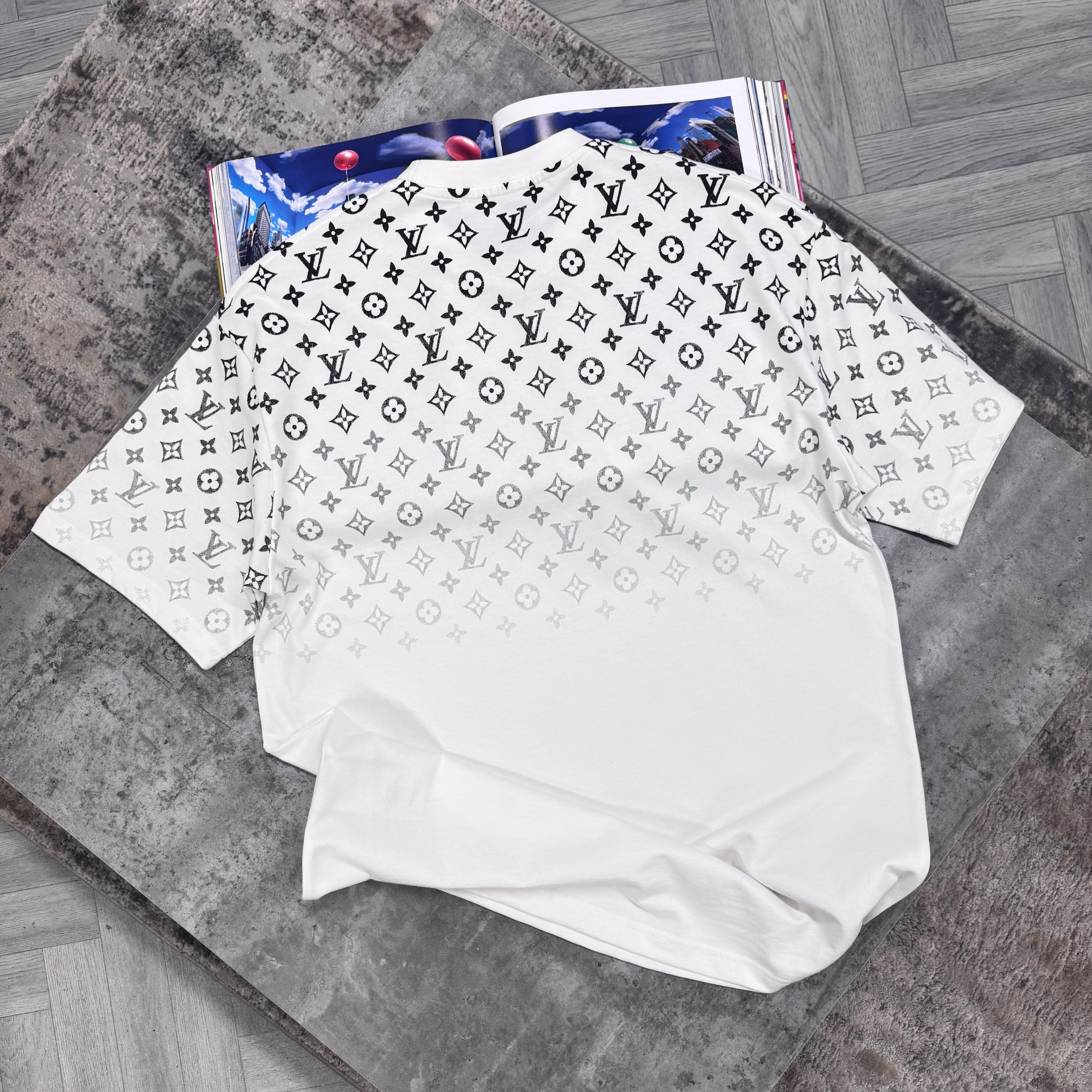 LVE MONOGRAM T SHIRT - WHITE