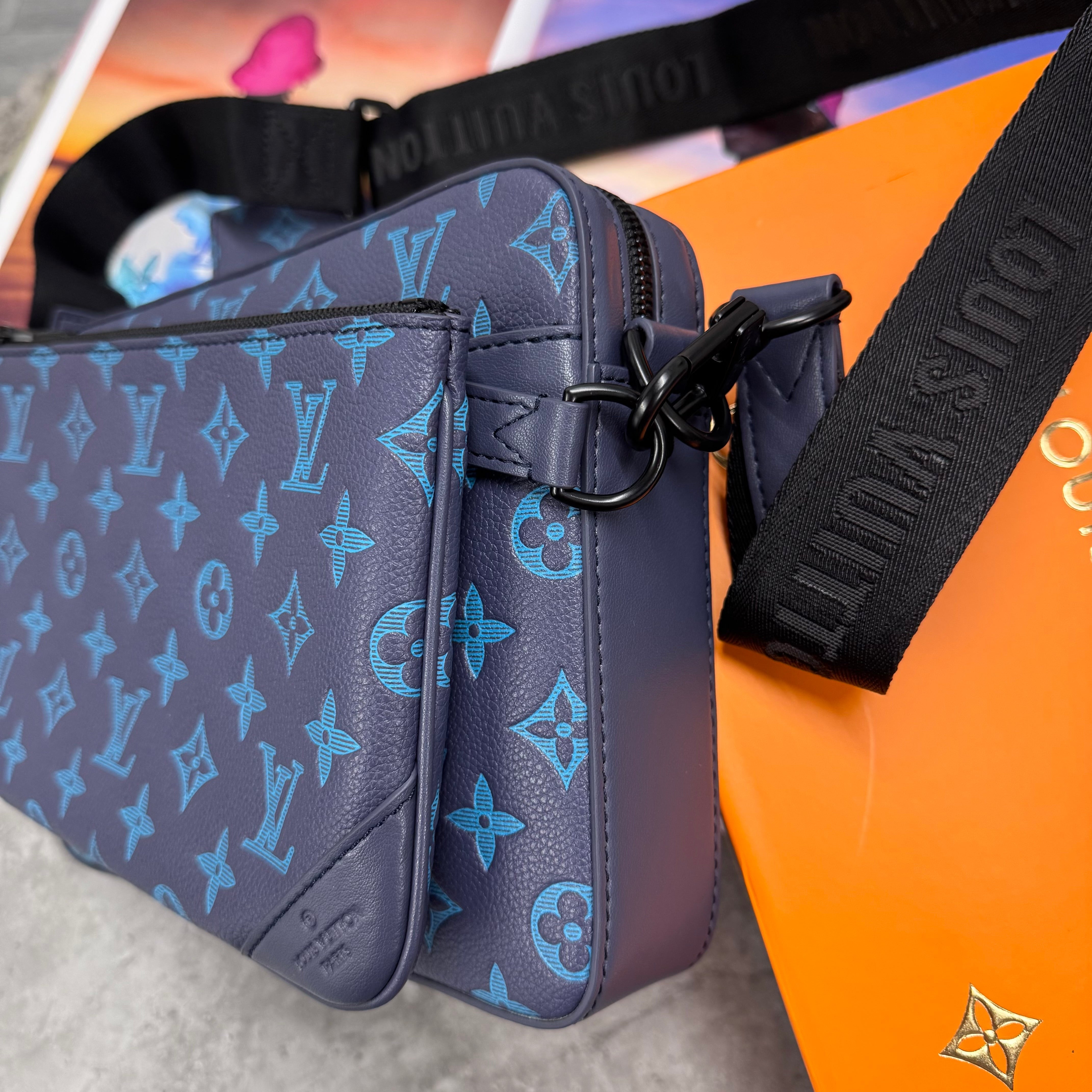 (PRE ORDER) LVE TRIO BAG - NAVY / BLUE