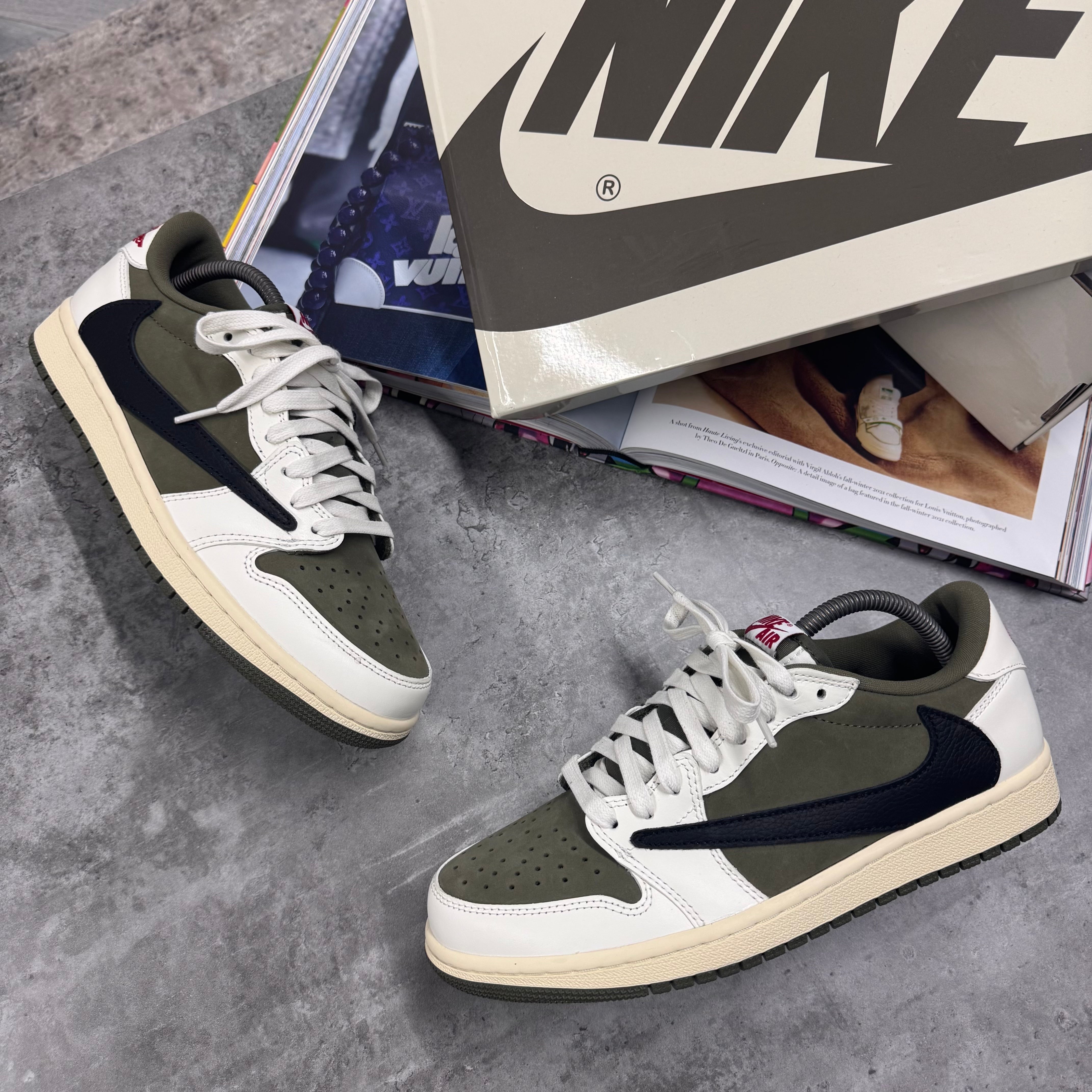 (PRE ORDER) NIKE X TRAVIS SCOTT JORDAN 1 - MID OLIVE