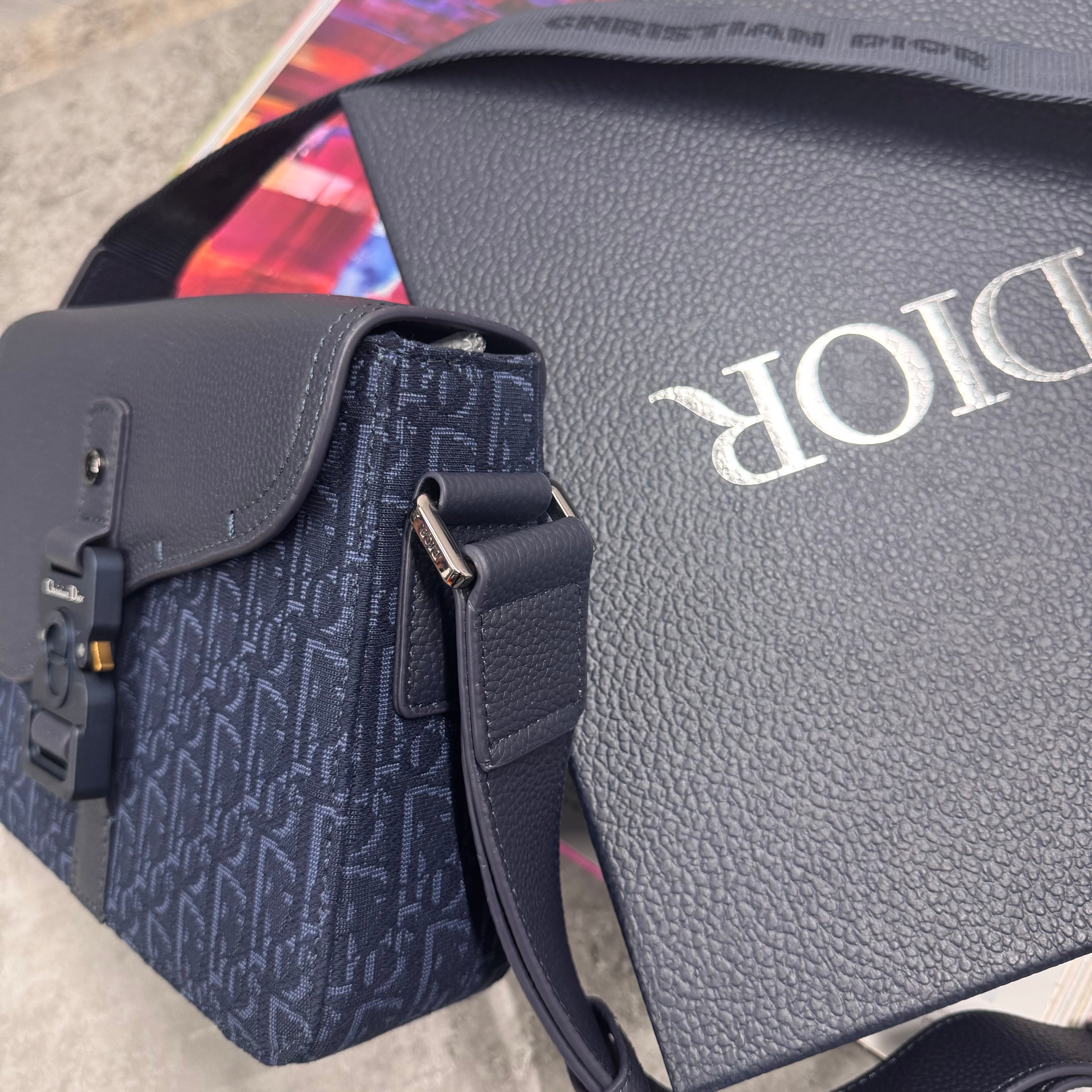 (PRE ORDER) CD SADDLE BAG - NAVY