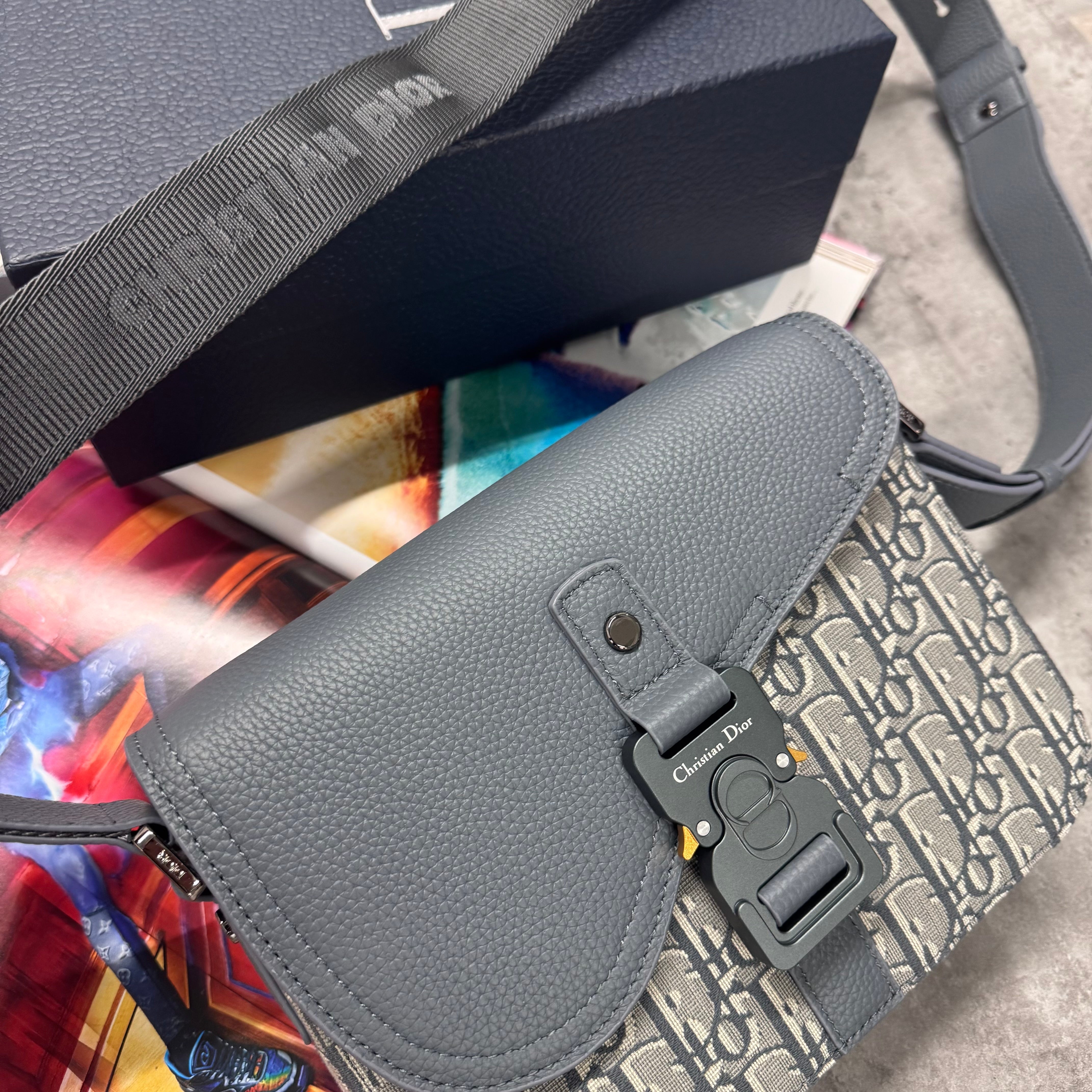 (PRE ORDER) CD SADDLE BAG - GREY