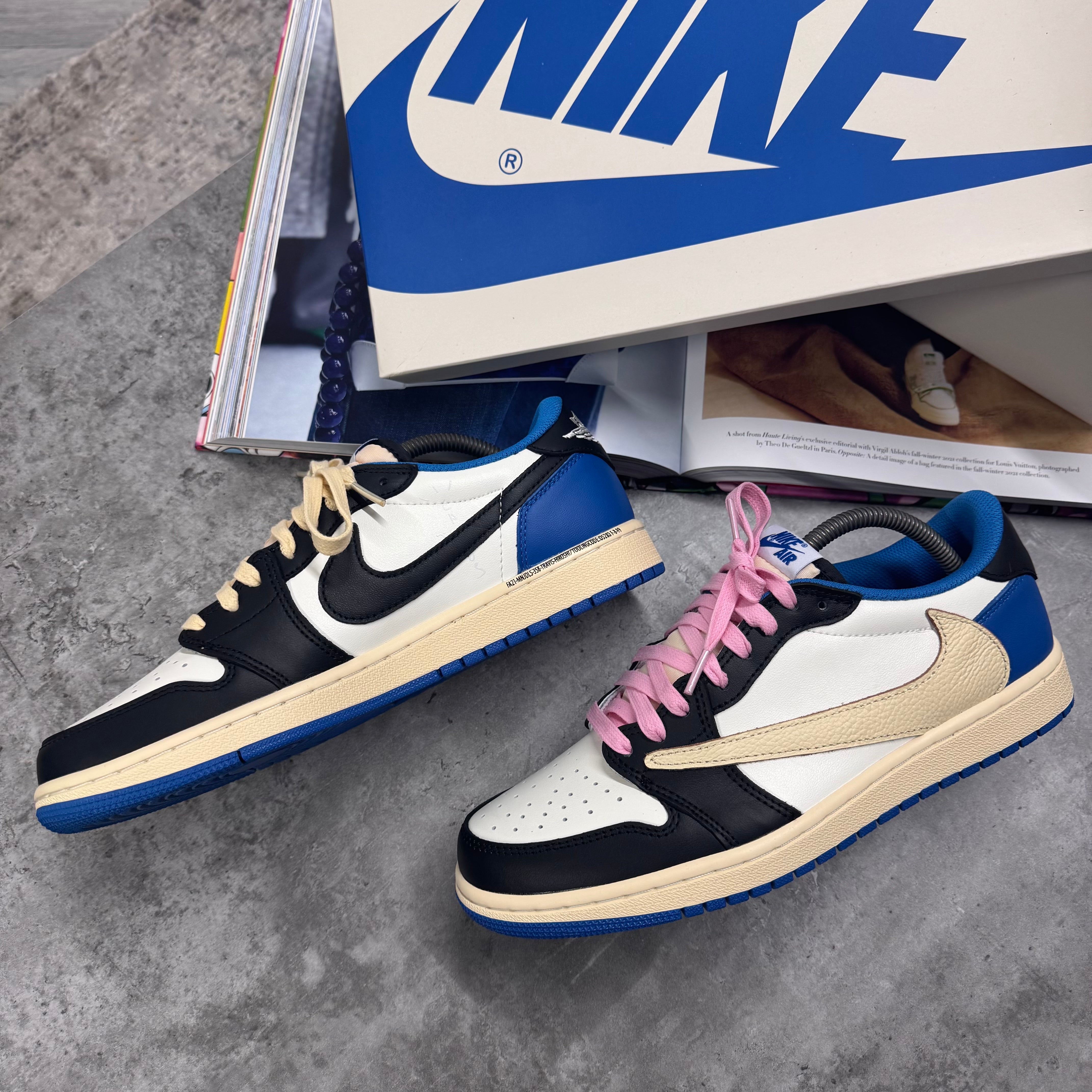 NIKE X TRAVIS SCOTT - AIR JORDAN 1 - FRAGMENT DESIGN