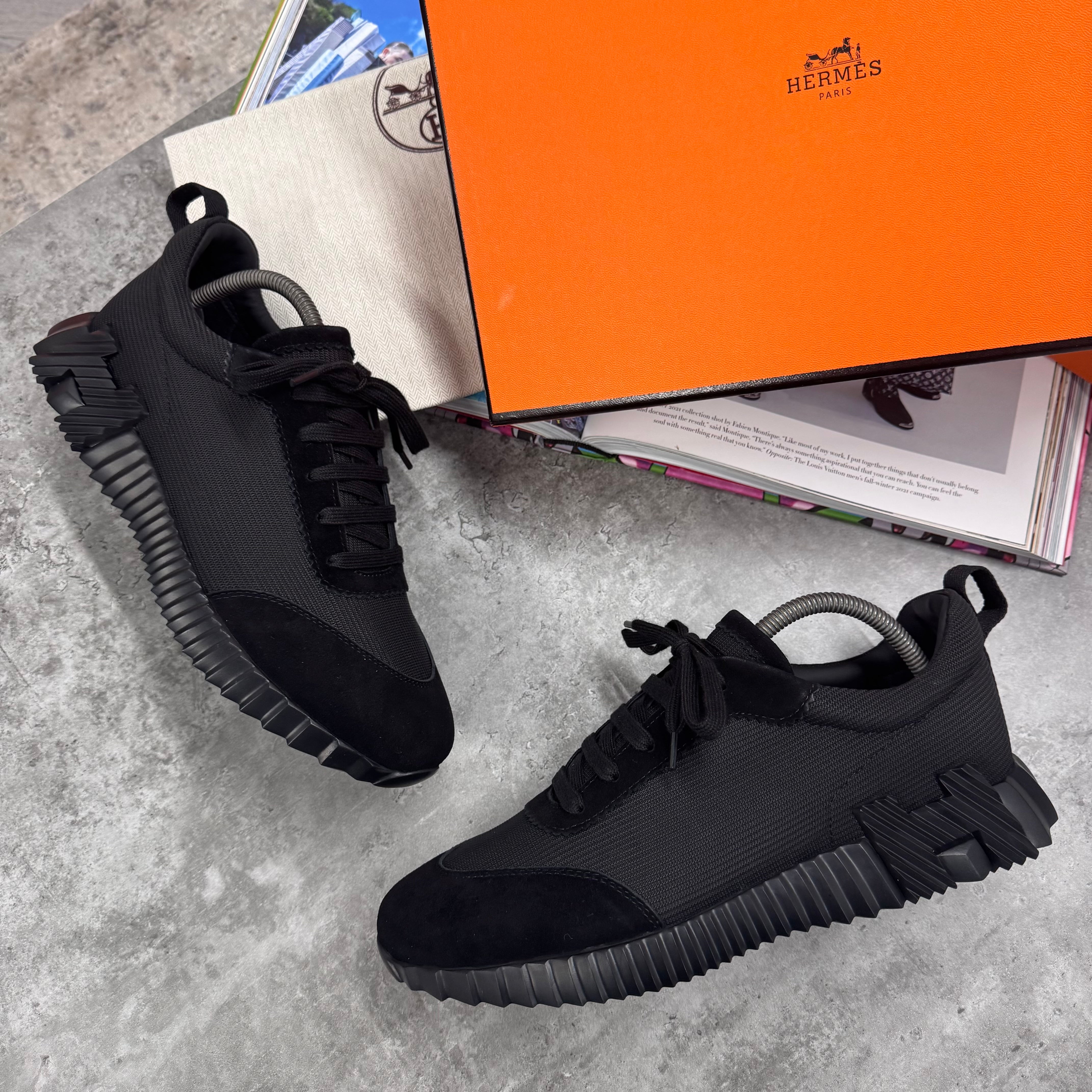 H BOUNCING TRAINER - BLACK