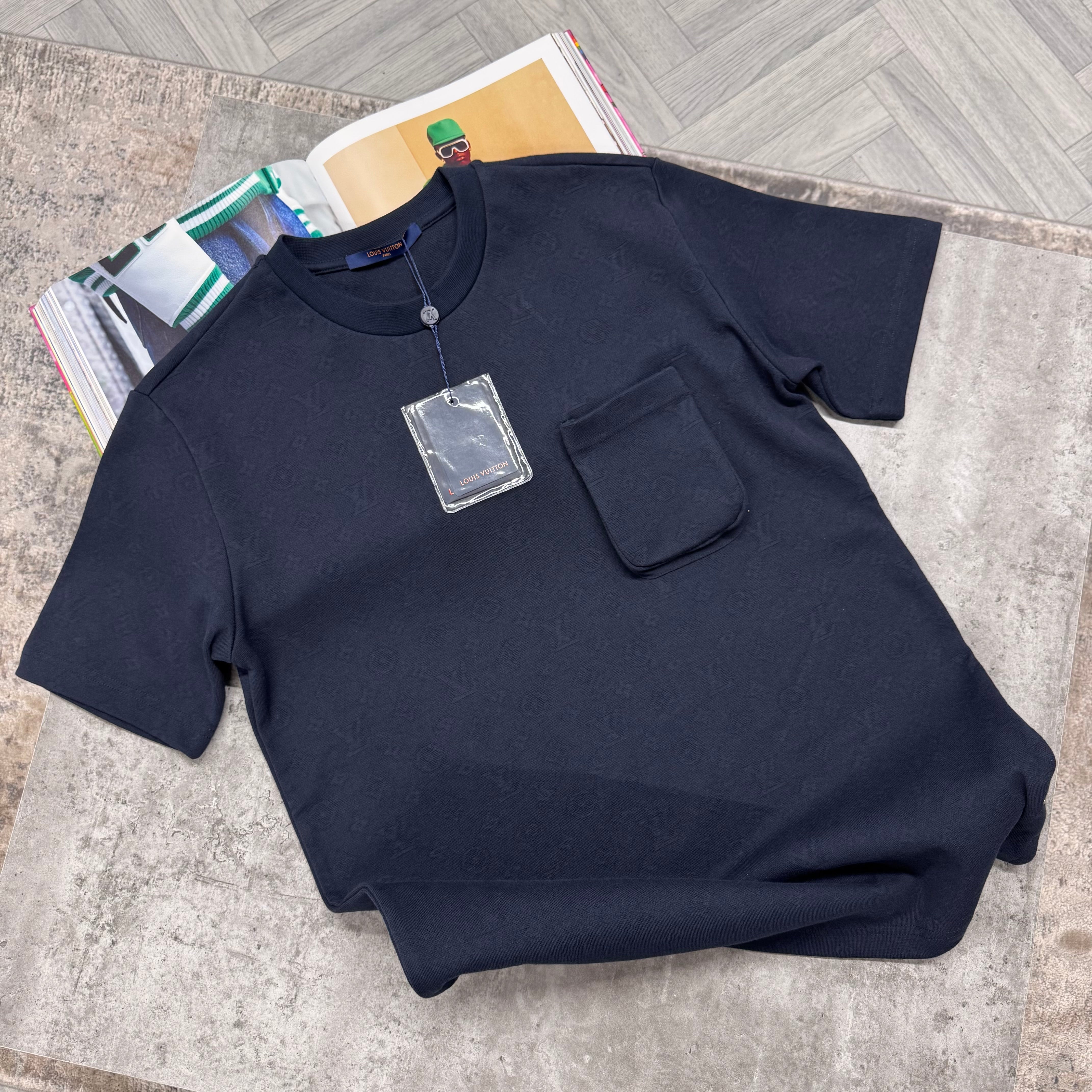LVE MONOGRAM POCKET SHIRT - NAVY