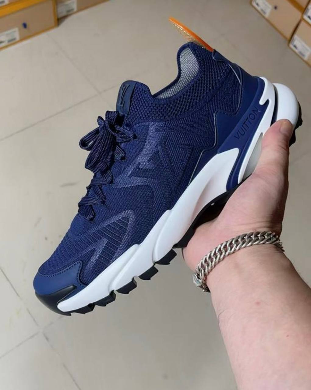 (NEW SEASON) LVE - Tatic Trainers ( Pre Order )