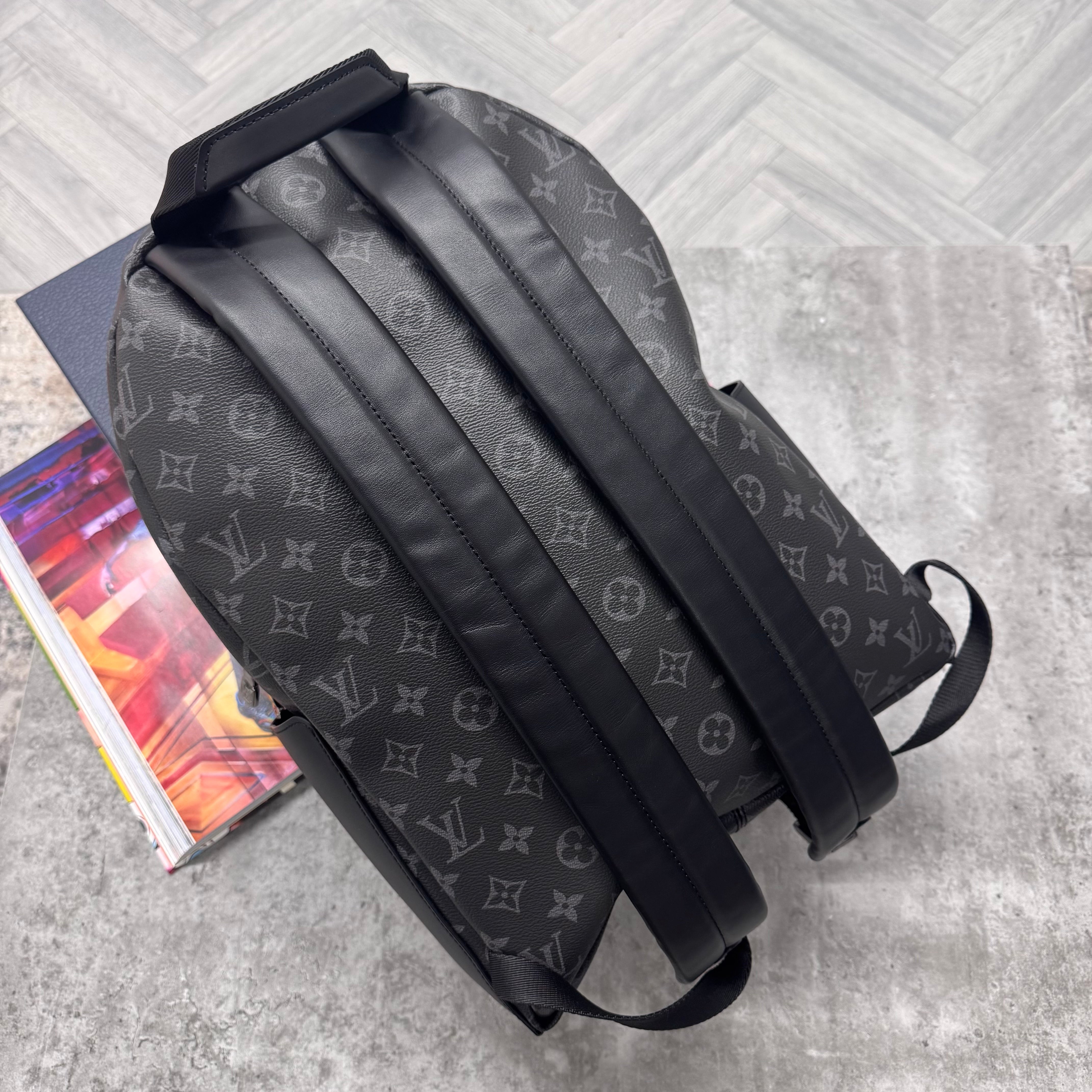 LVE MONOGRAM BACKPACK - BLACK