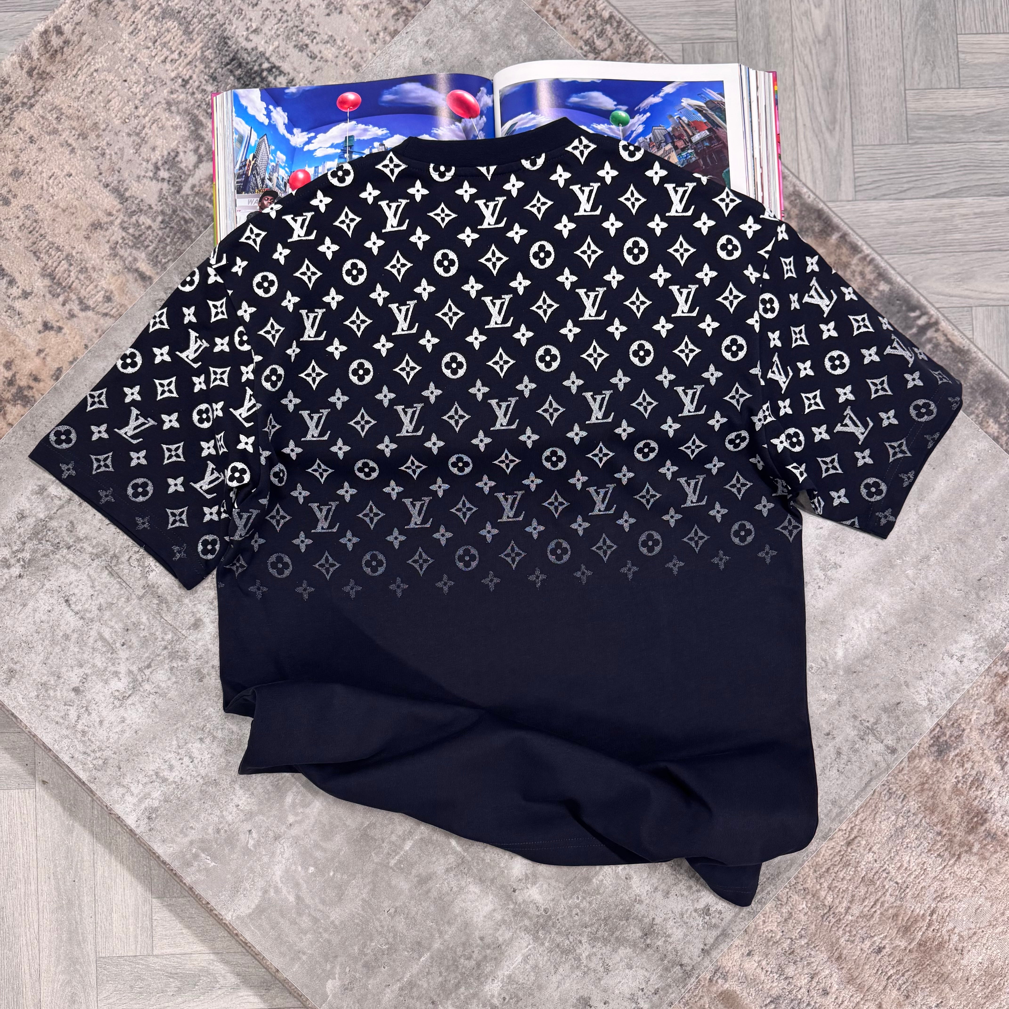 LVE MONOGRAM T SHIRT - NAVY