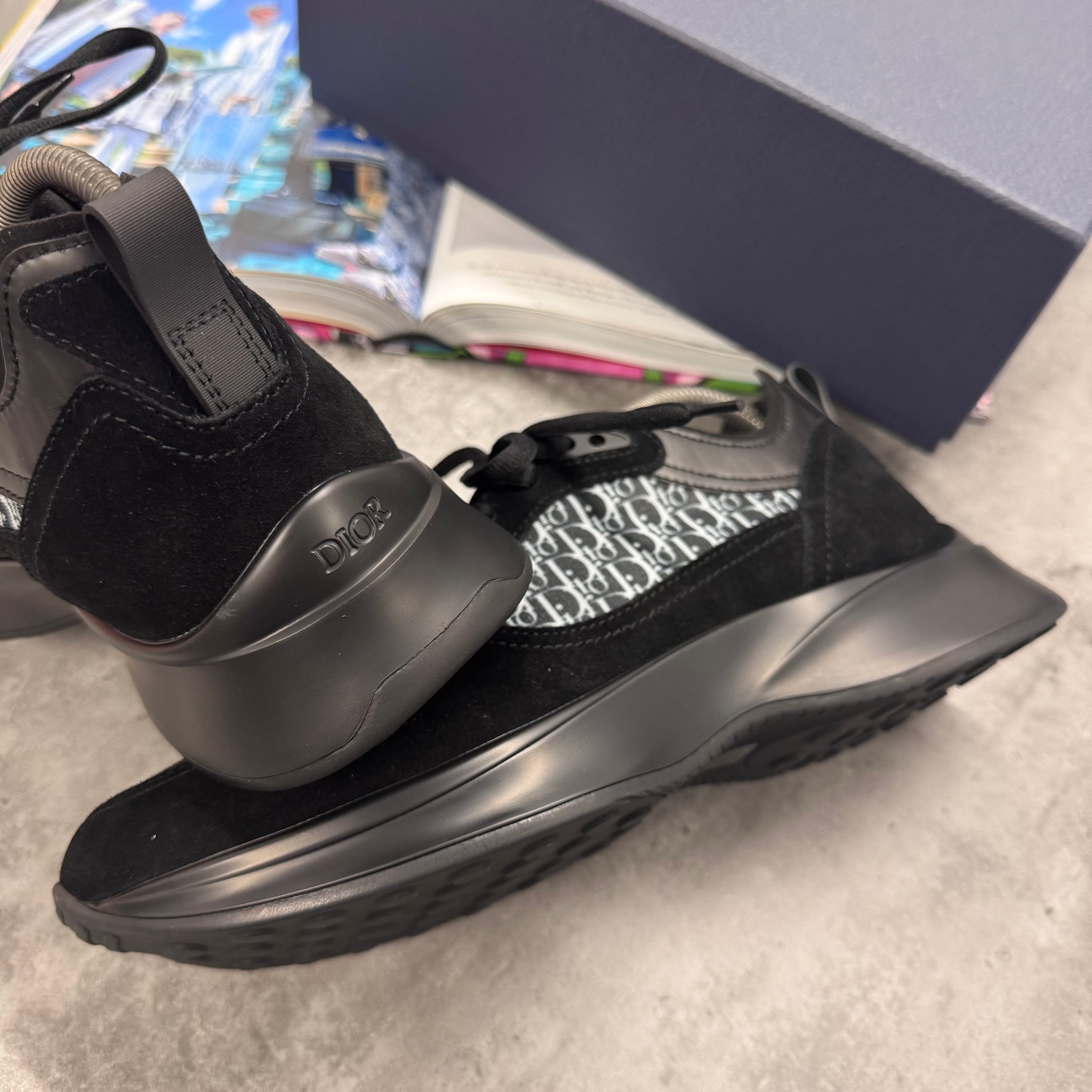 B25 TRAINER - BLACK