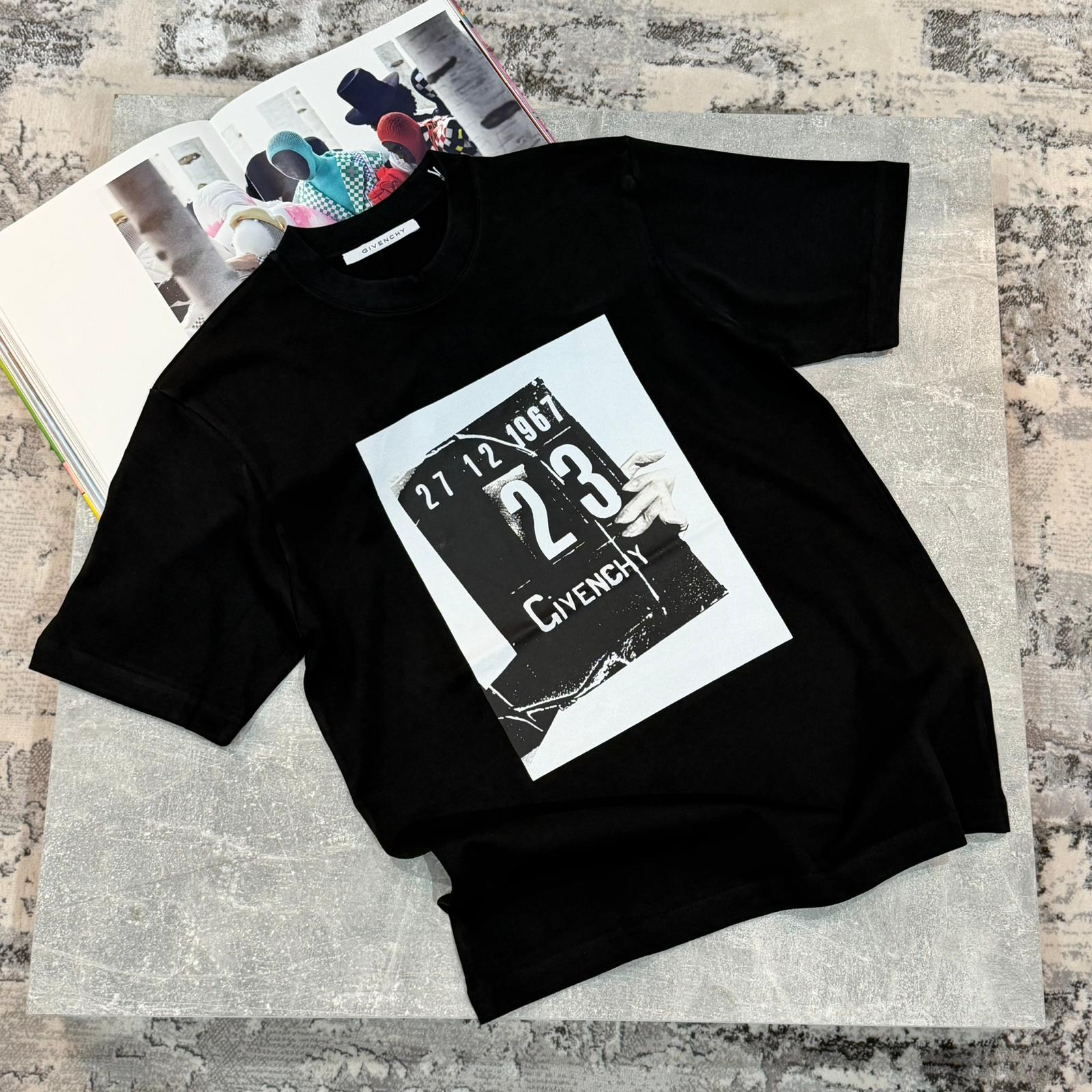 GIV LOGO T-SHIRT - BLACK