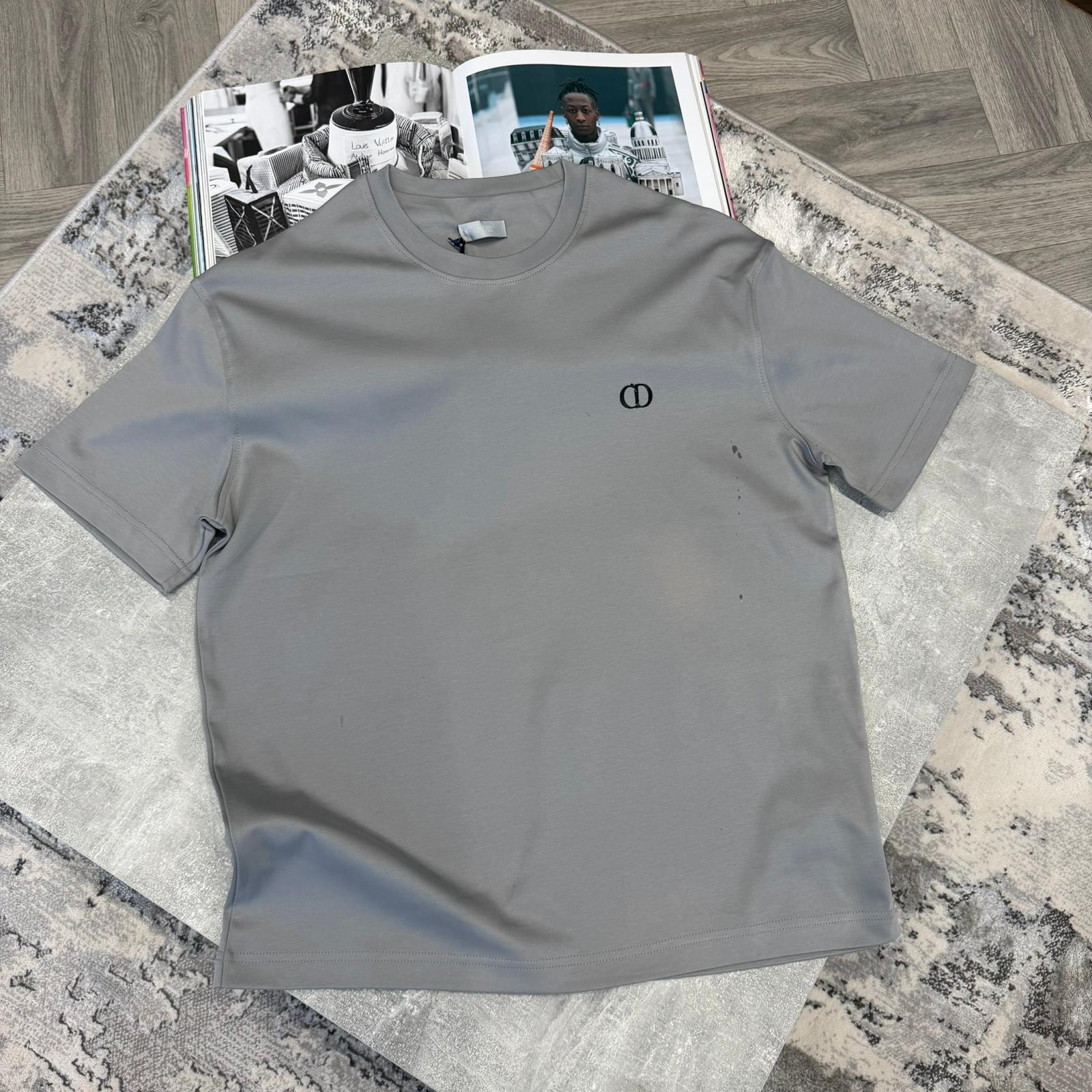 CD SMALL LOGO T-SHIRT - GREY