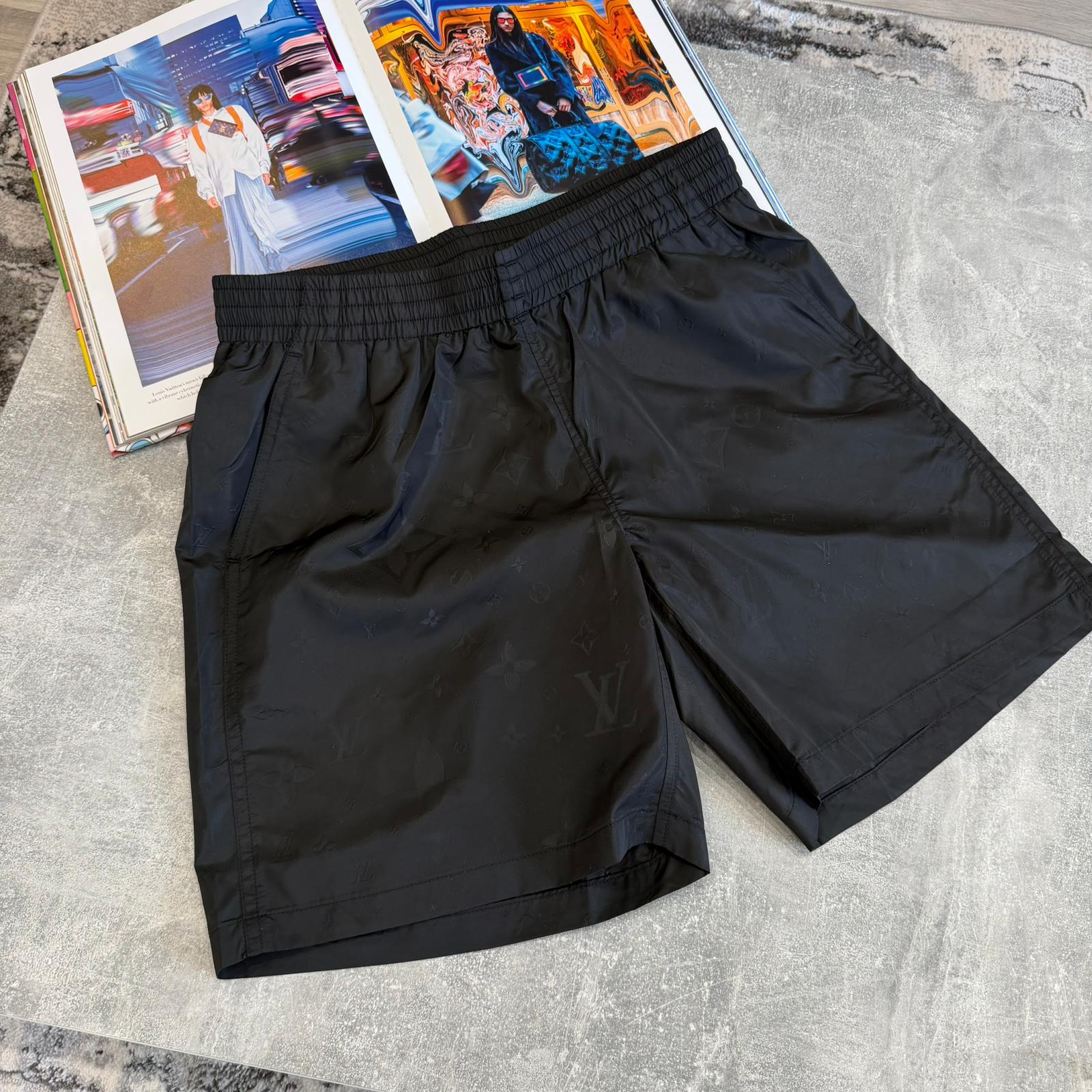 LVE SWIM SHORTS - BLACK