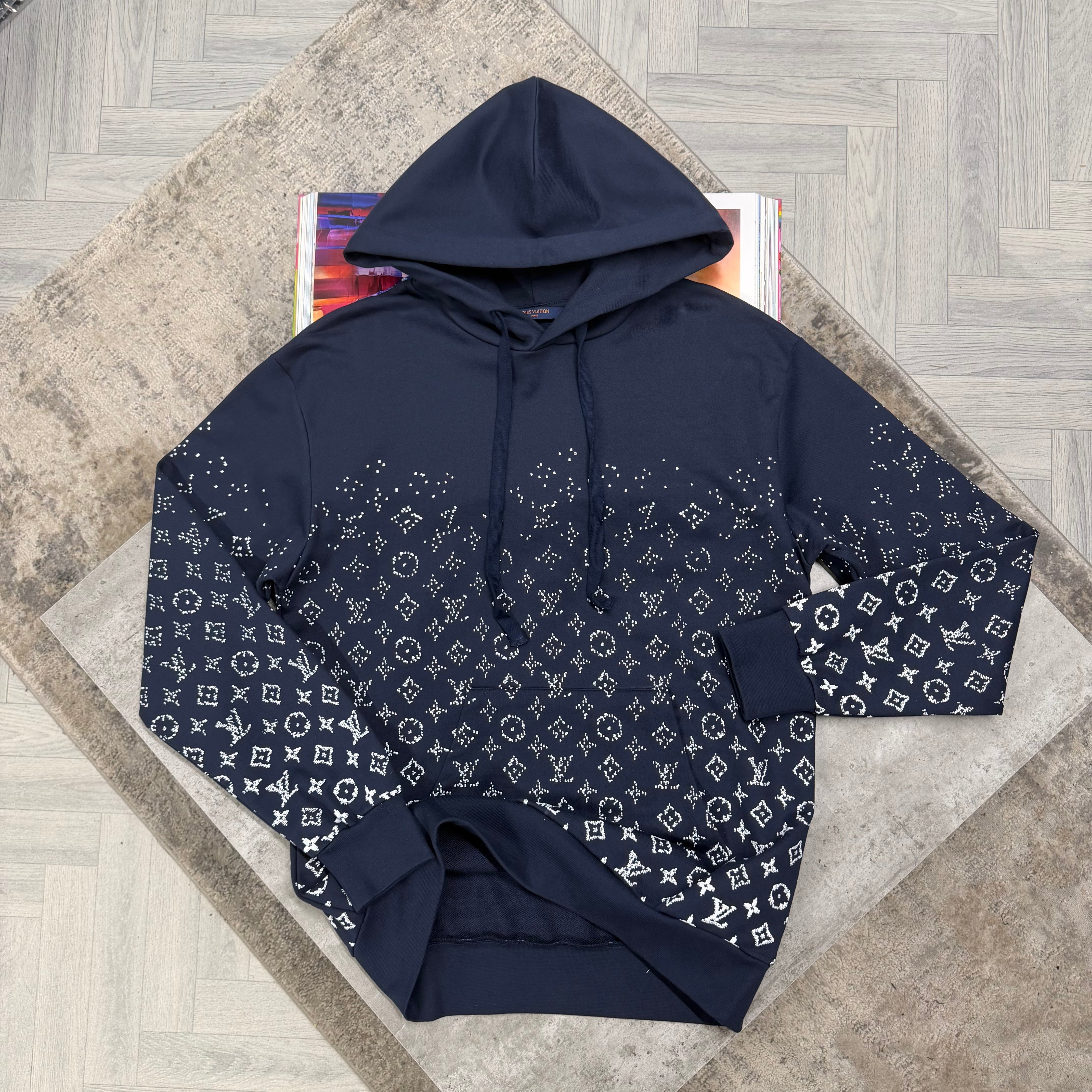 LVE MONOGRAM HOODIE - NAVY