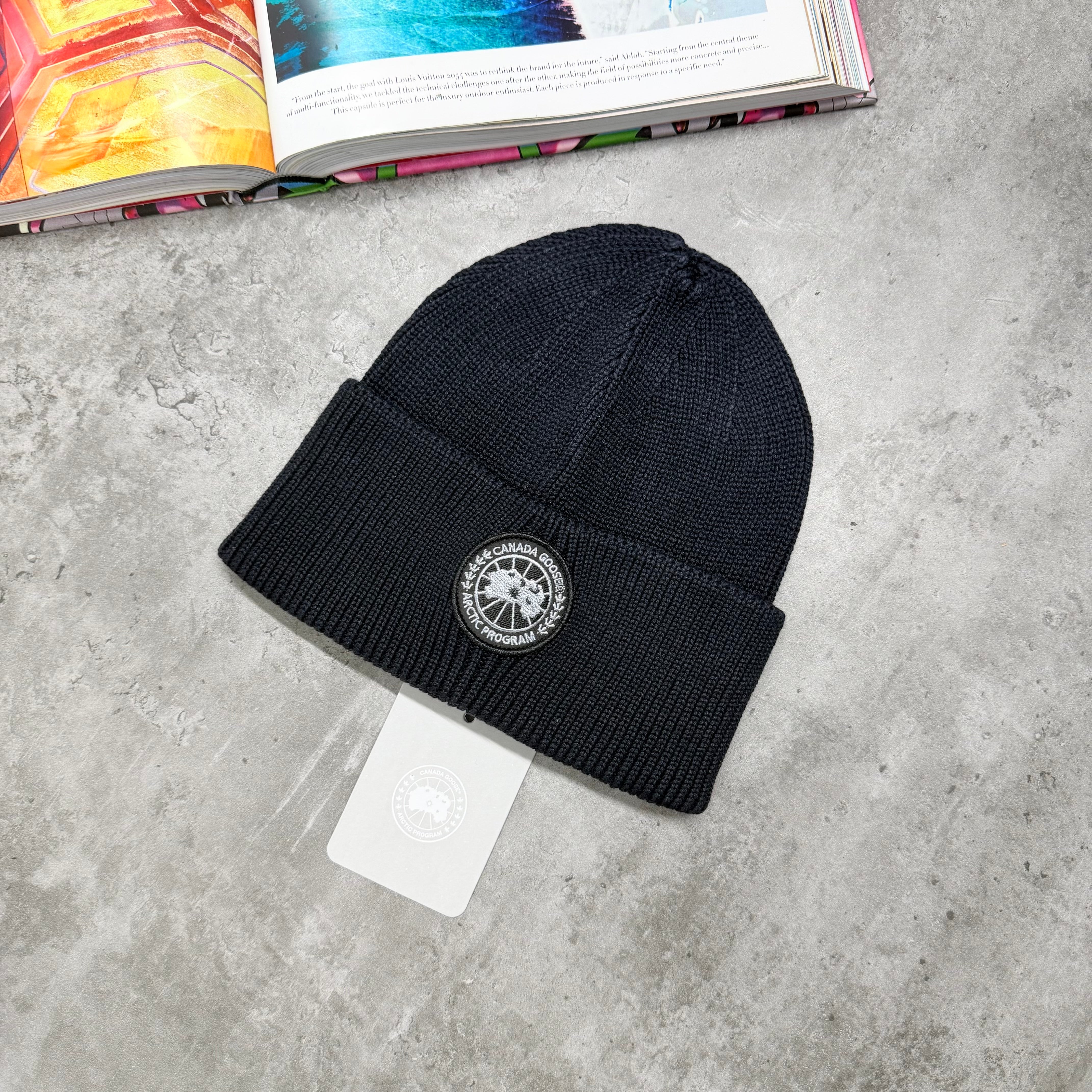 CG BLACK BADGE BEANIE - NAVY