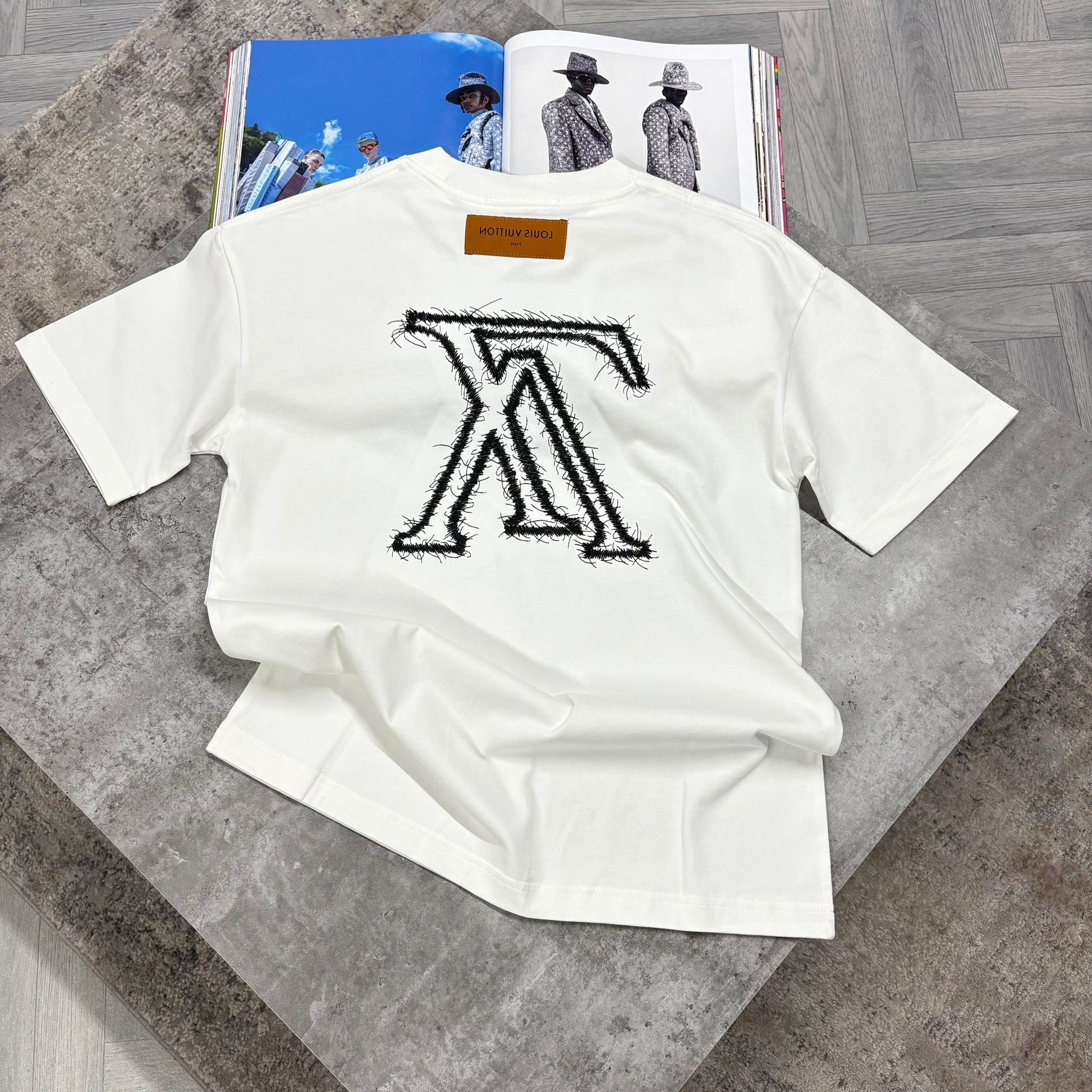 LVE LOVERS T SHIRT - WHITE
