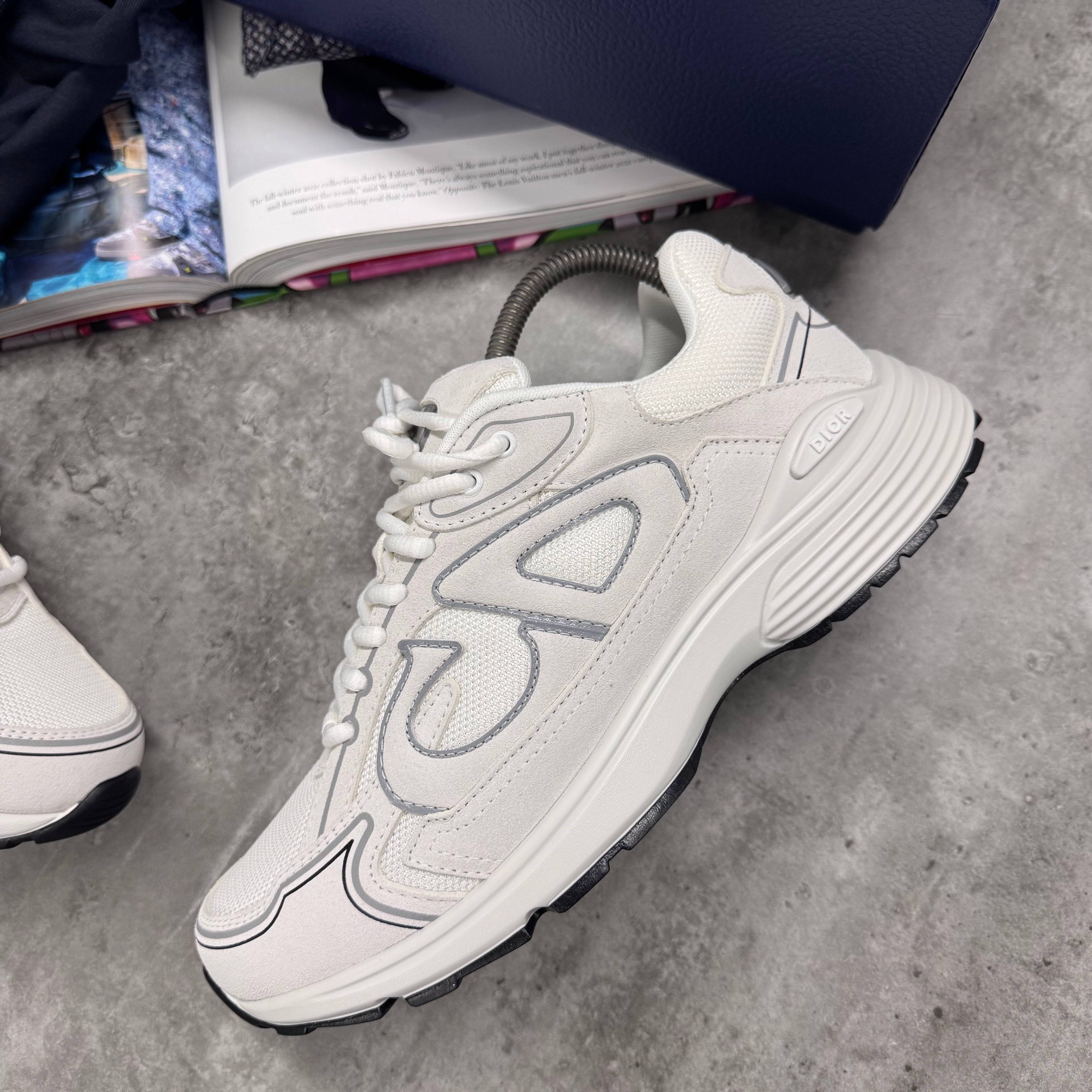 B30 TRAINER - WHITE SUEDE