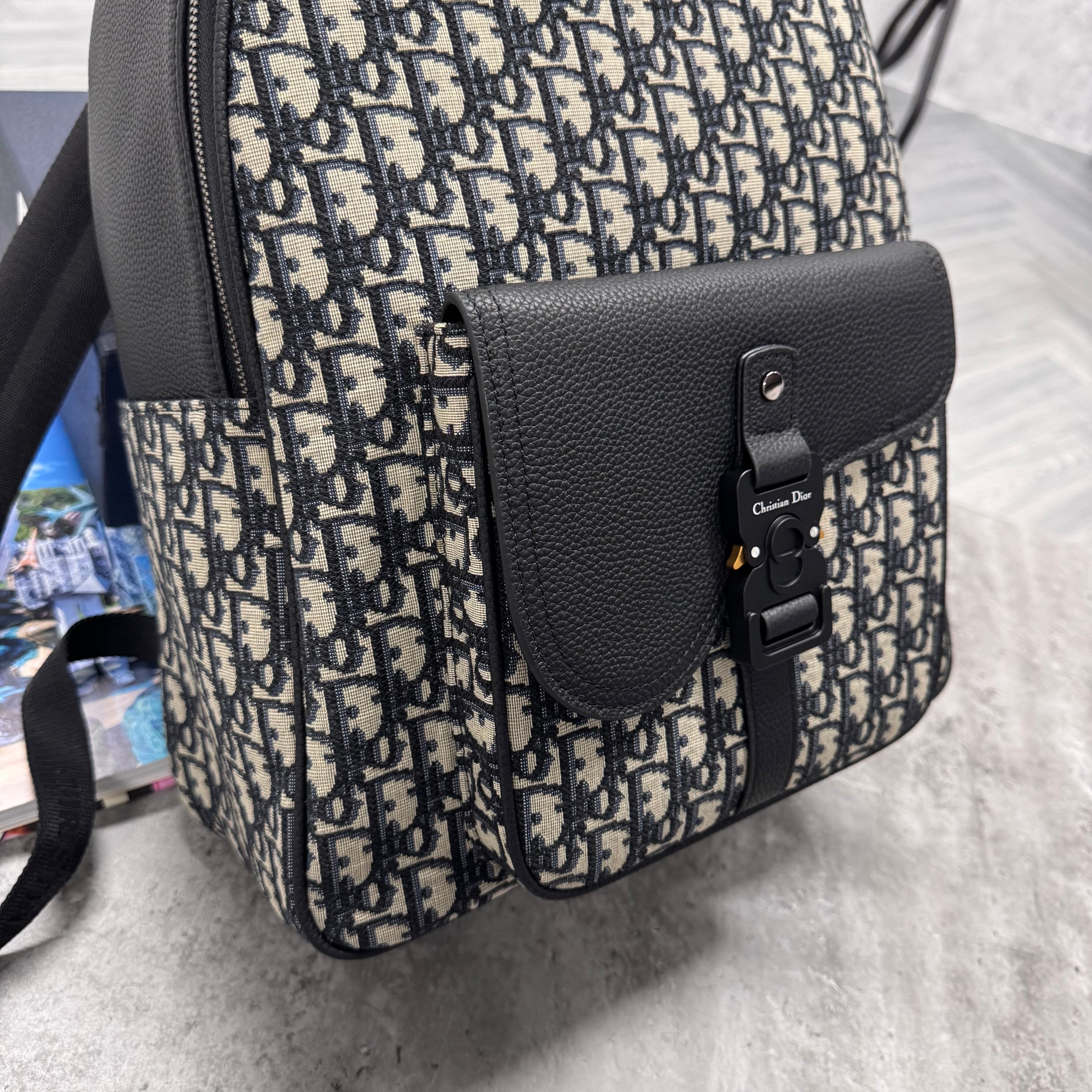 CD SADDLE BACKPACK - CREAM