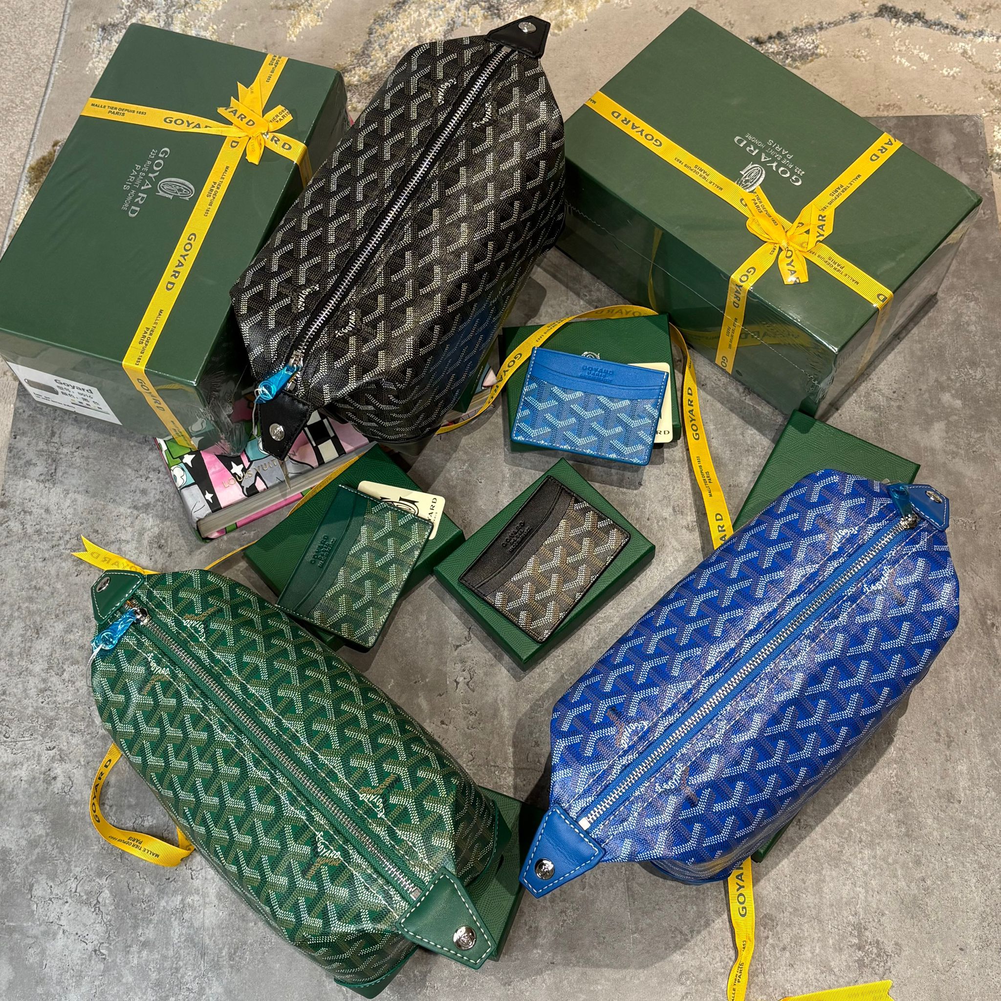 (PRE ORDER) GYRD WASHBAG - Black