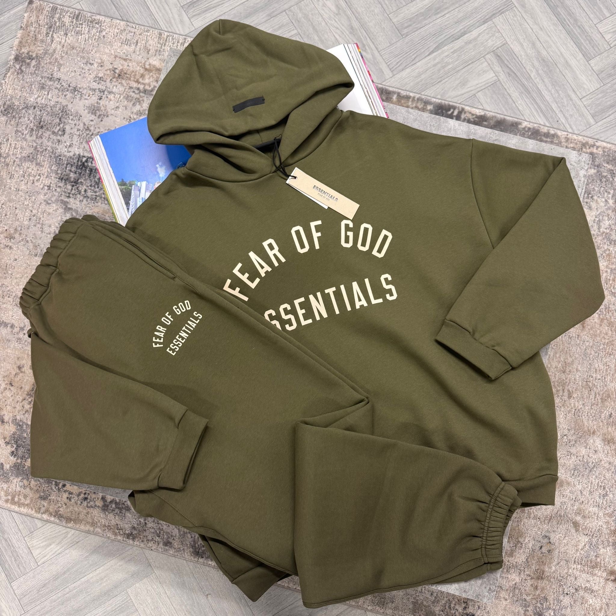 (PRE-ORDER) FOG TRACKSUIT - OLIVE