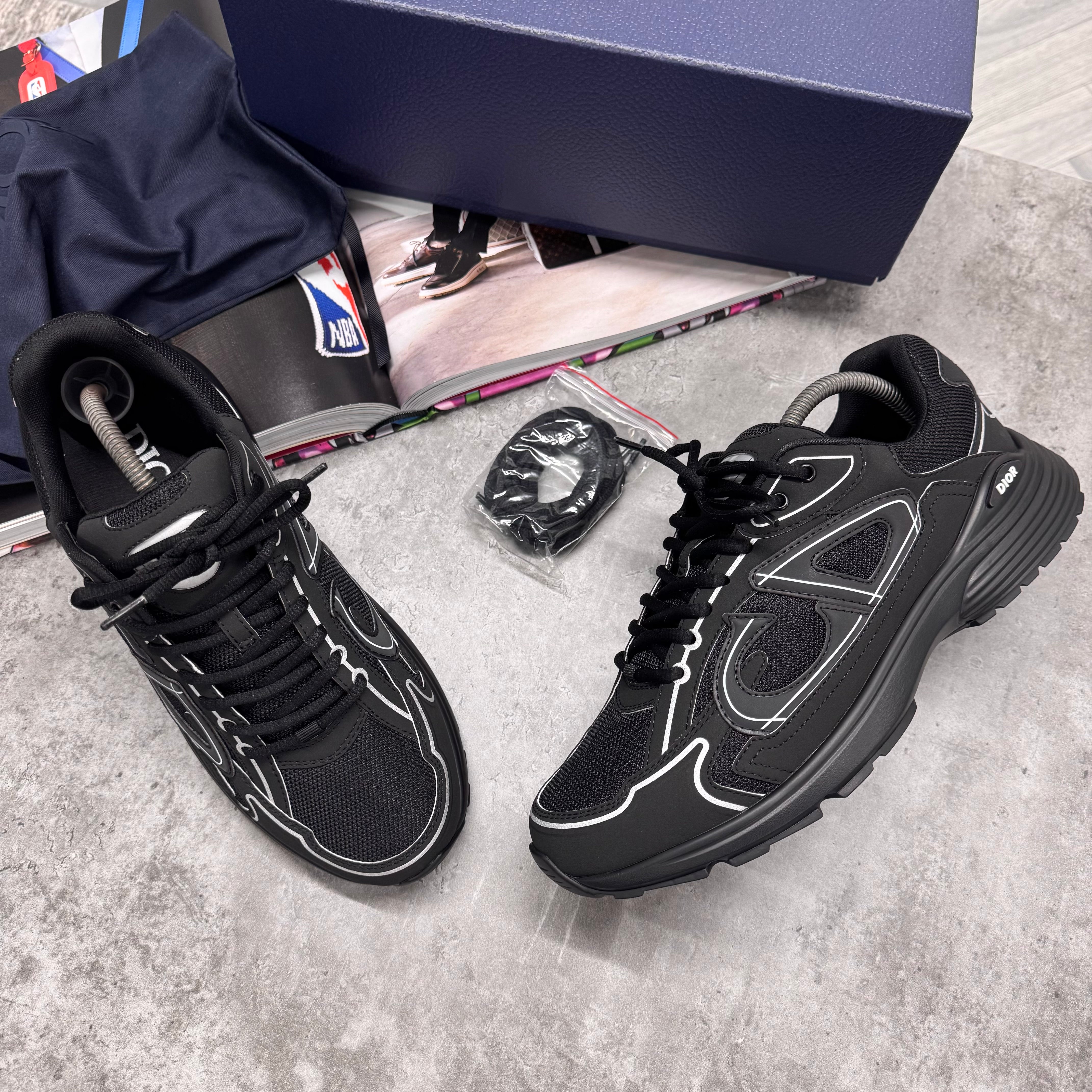 (PRE ORDER) B30 TRAINERS - BLACK