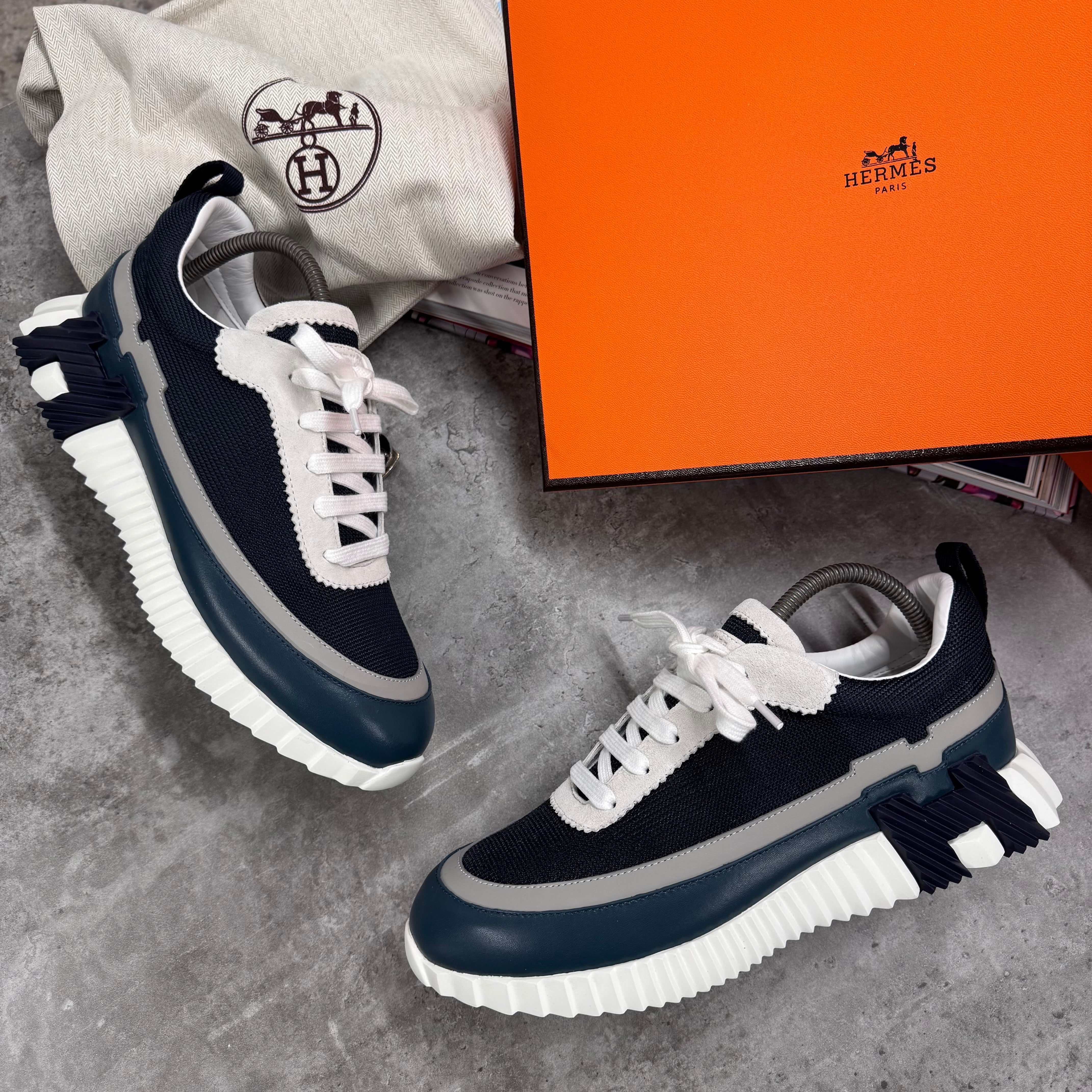 (PRE ORDER) HMES TRAINERS - BLACK / BLUE