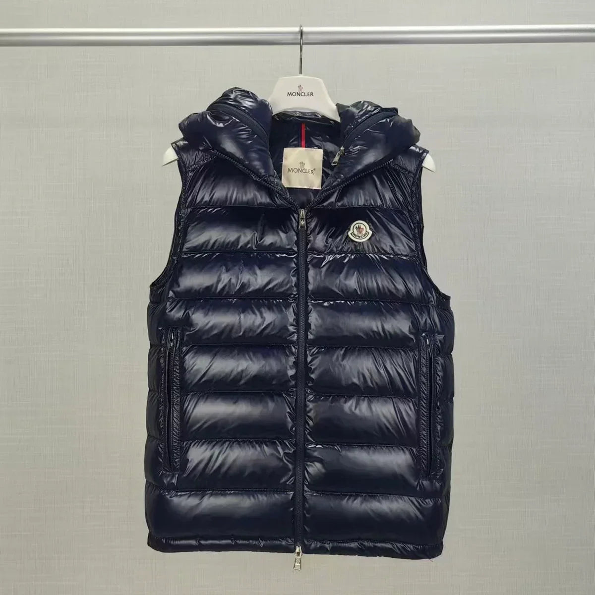 (PRE ORDER) MNCLR HOODED GILET - NAVY & BLACK