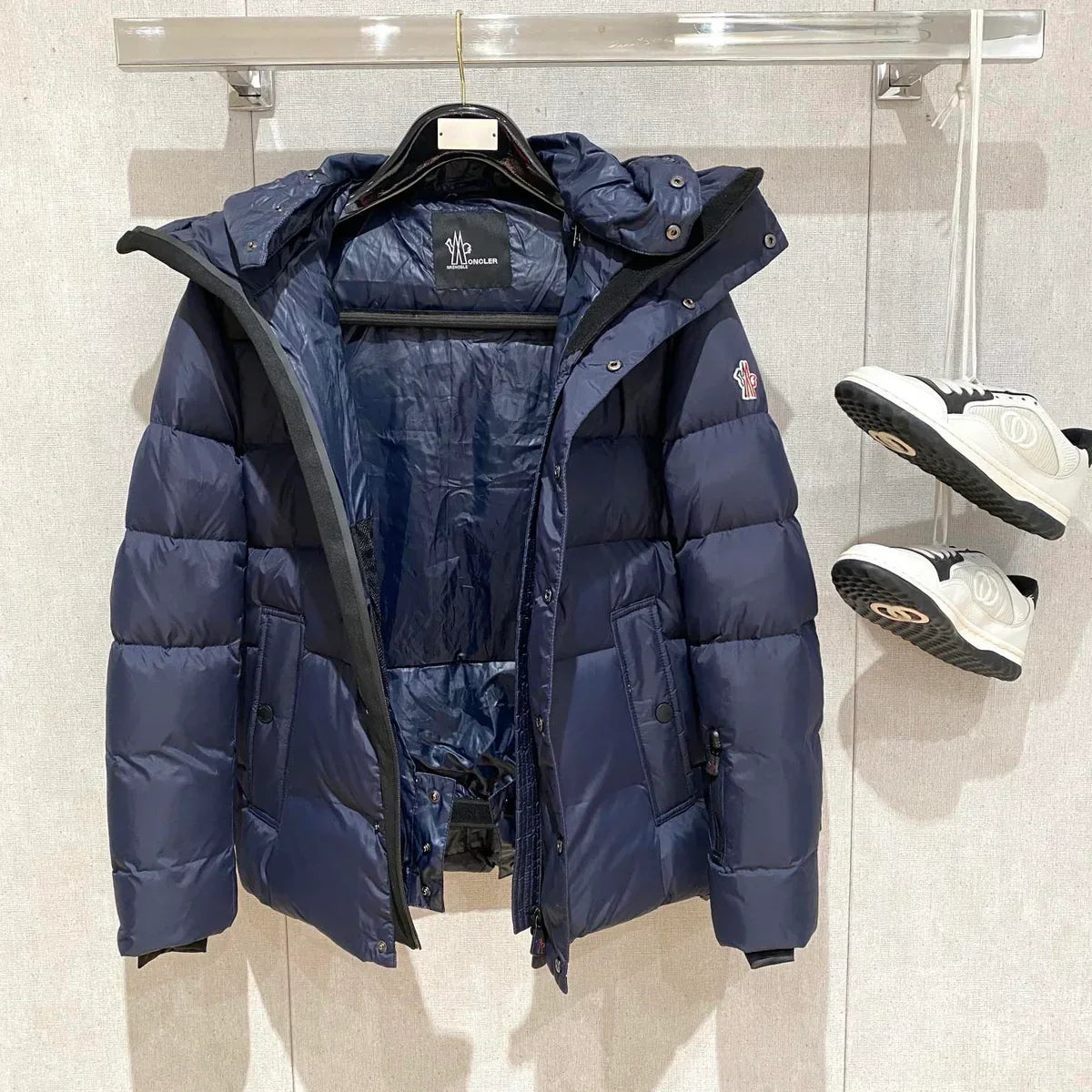 (PRE ORDER) MNCLR GRENOBLE COAT - BLACK & NAVY