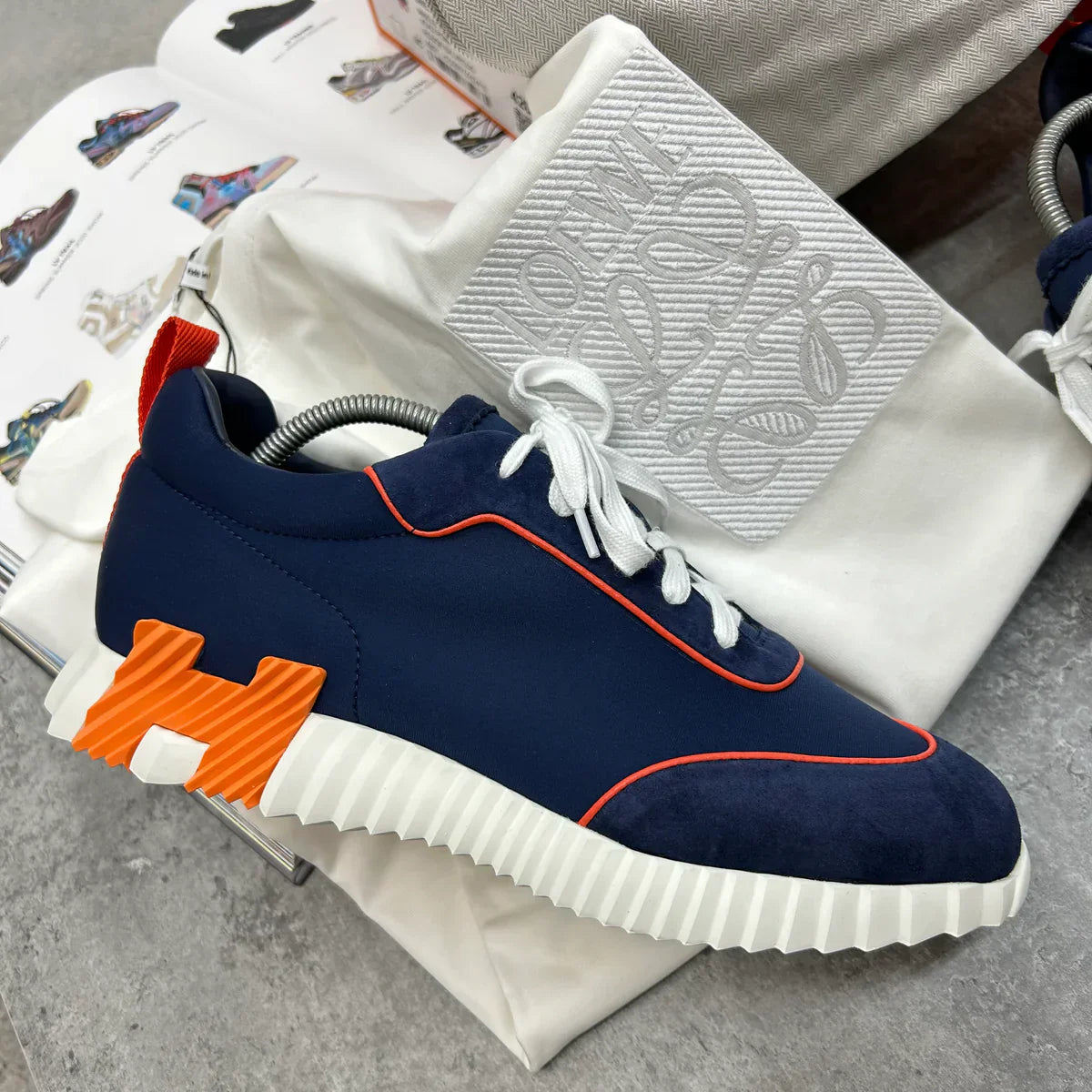 (PRE ORDER) HMES BOUNCING TRAINERS - NAVY / ORANGE