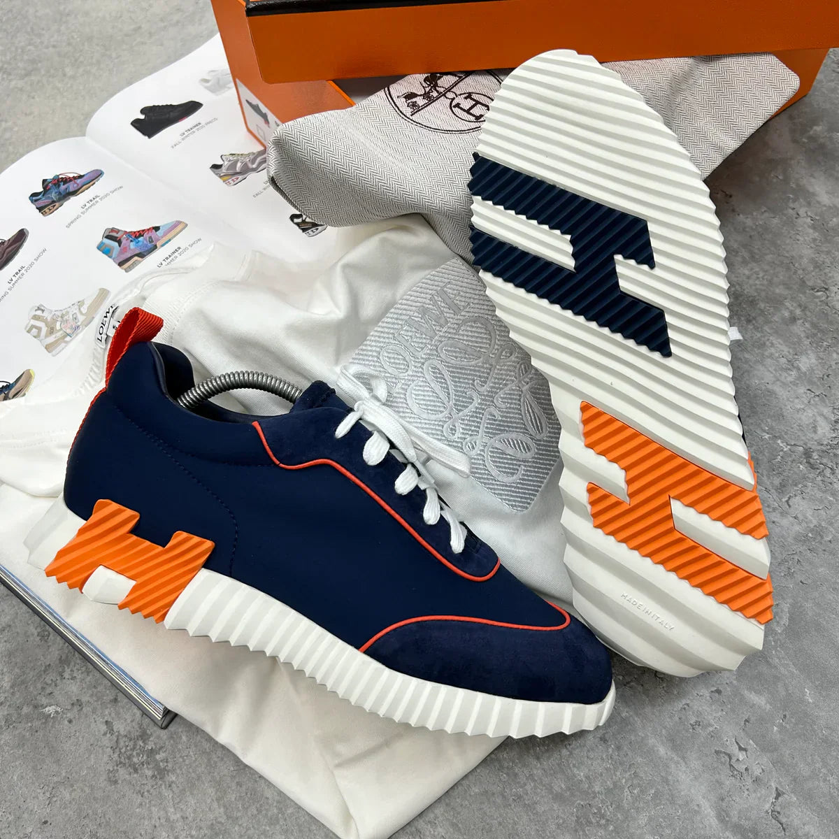 (PRE ORDER) HMES BOUNCING TRAINERS - NAVY / ORANGE