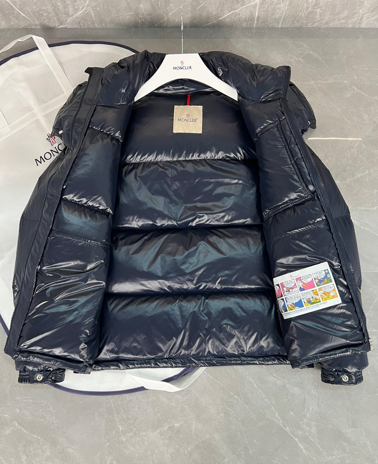 (PRE ORDER) MNCLR PUFFER COAT - NAVY