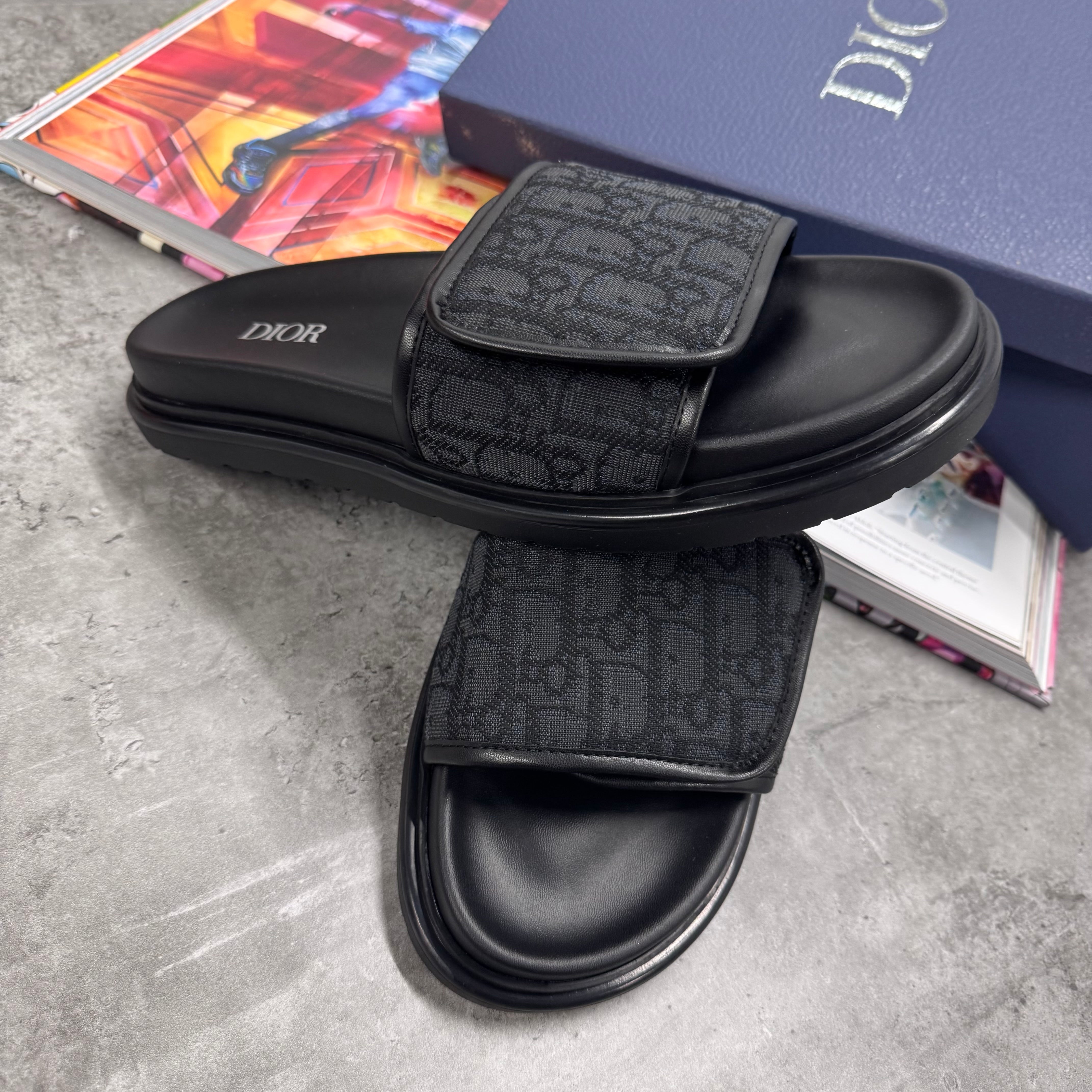 CD OBLIQUE STRAP SLIDES - BLACK ( PRE ORDER )