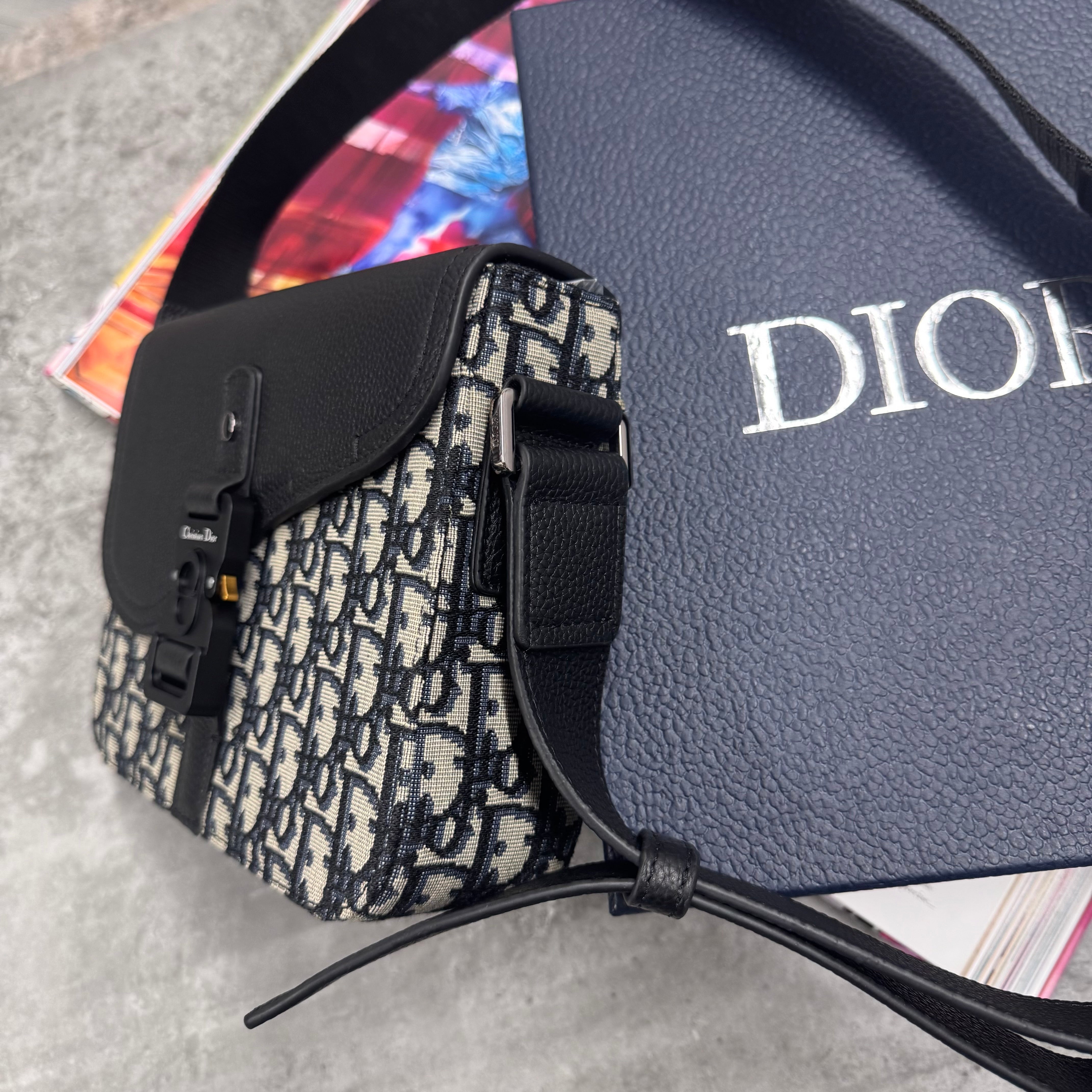 (PRE ORDER) CD SADDLE BAG - CREAM