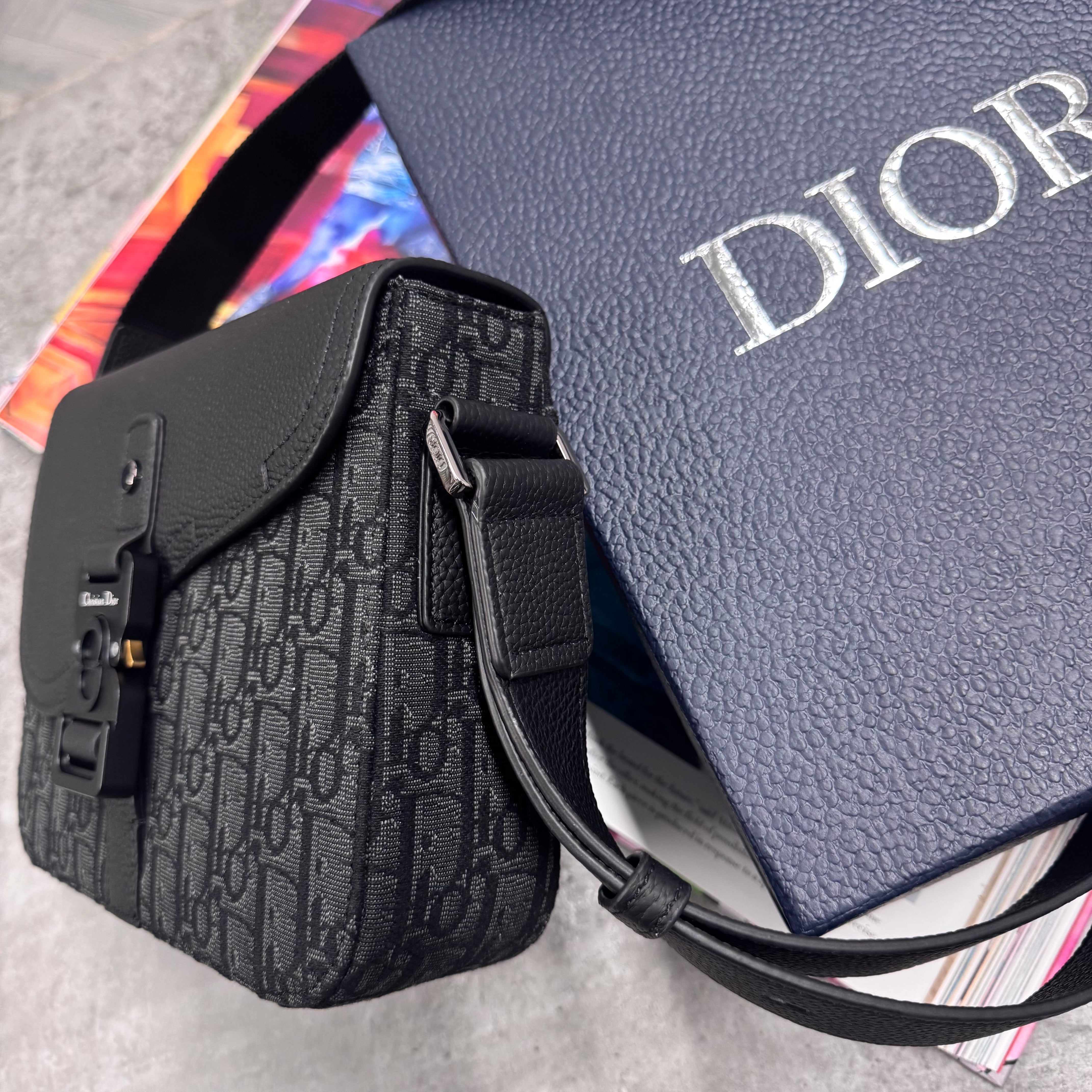 (PRE ORDER) CD SADDLE BAG - BLACK