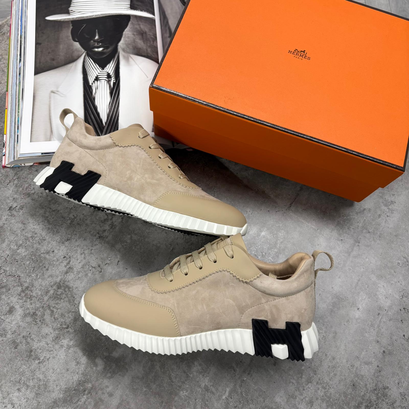 HMES BOUNCING TRAINERS - BEIGE (PRE ORDER)