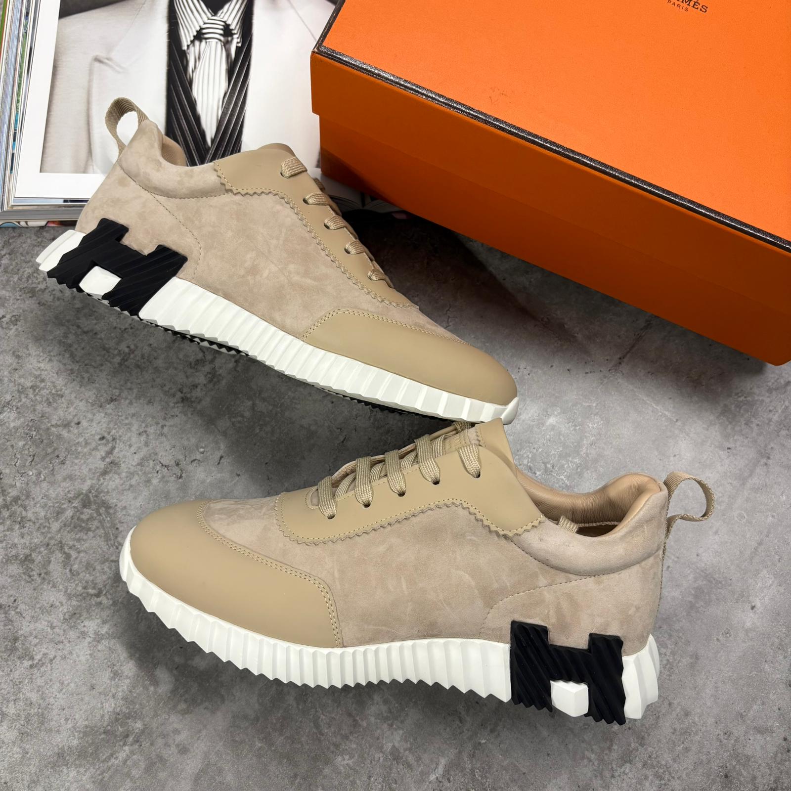 HMES BOUNCING TRAINERS - BEIGE (PRE ORDER)