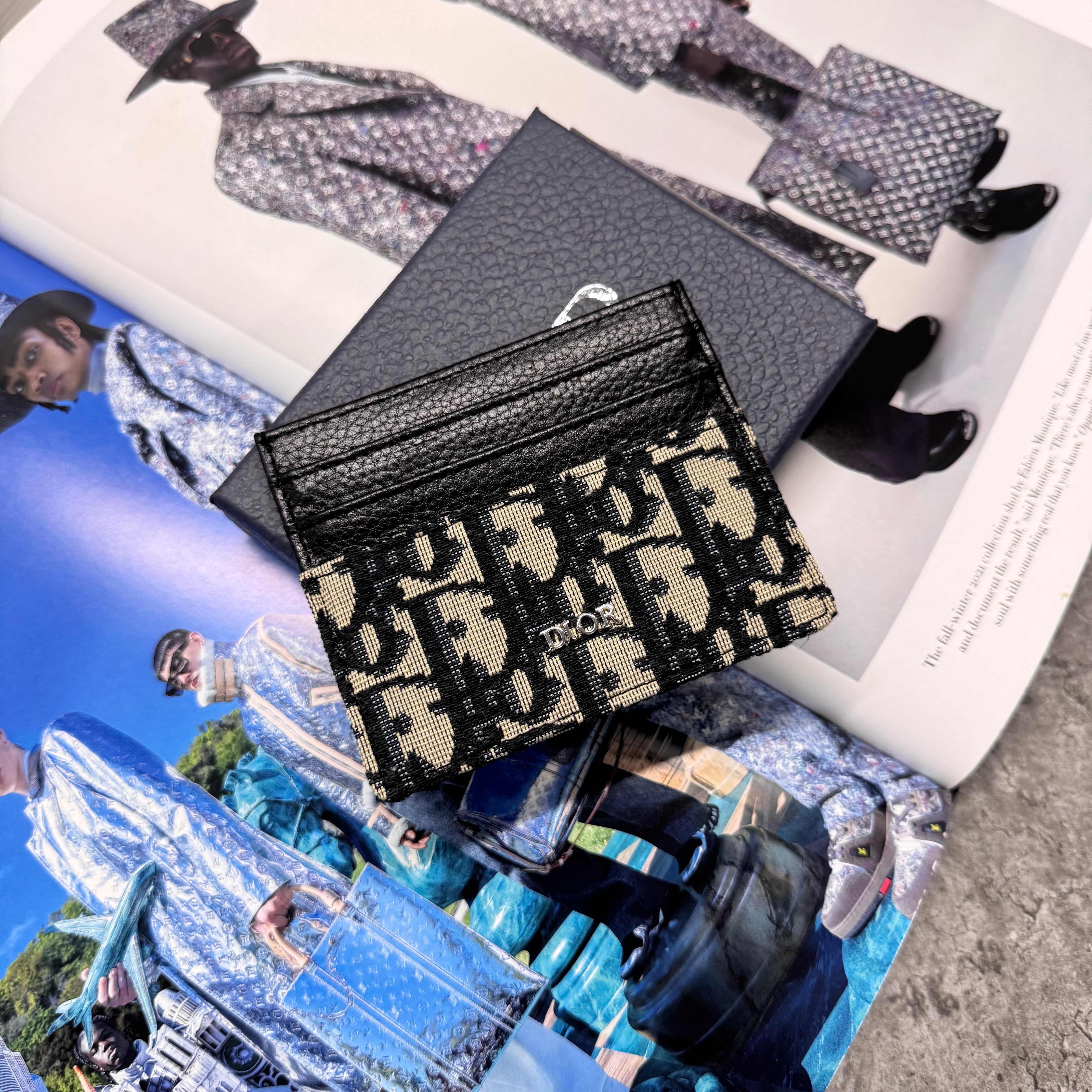 CD OBLIQUE CARDHOLDER - CREAM