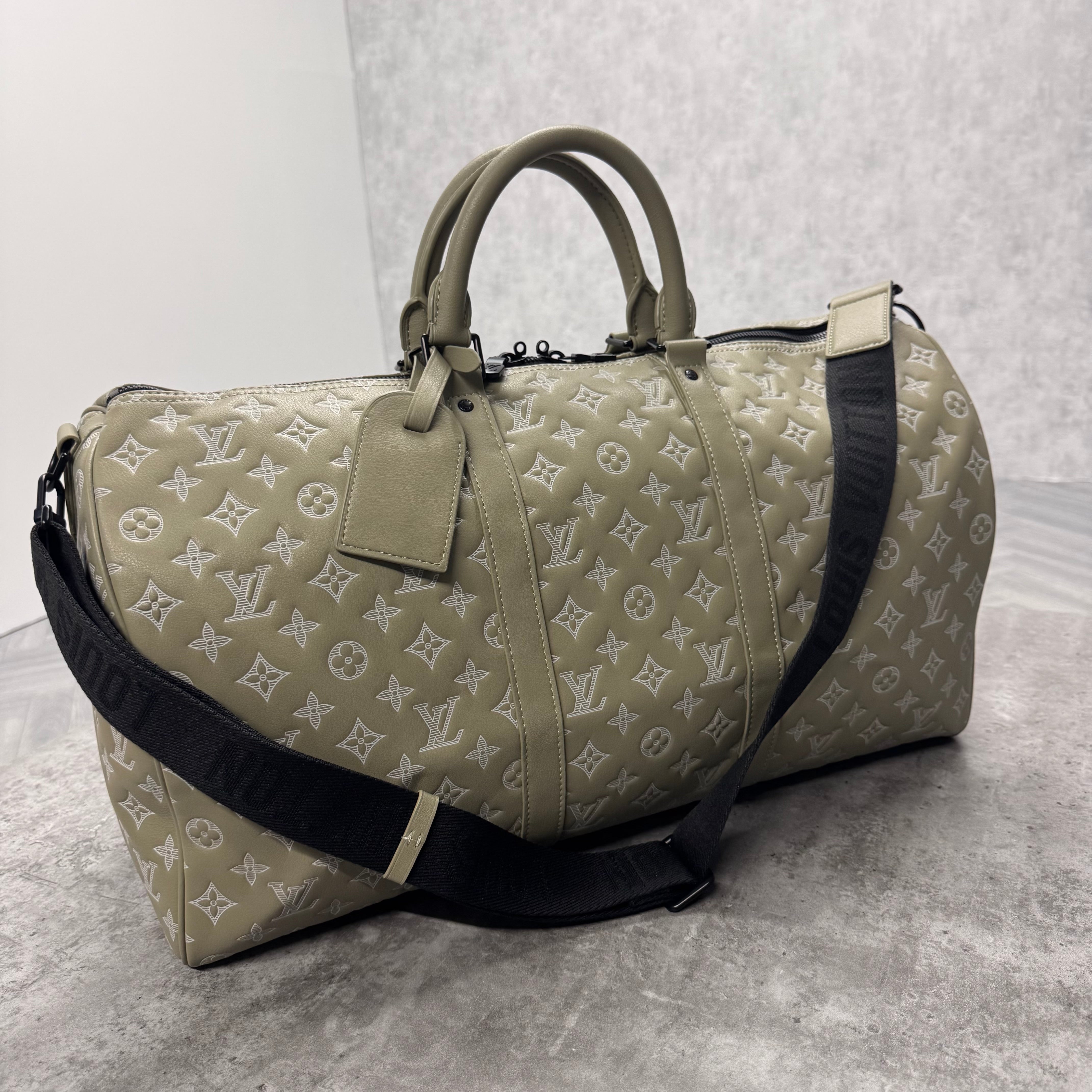 LVE DUFFEL BAG (50) - KHAKI