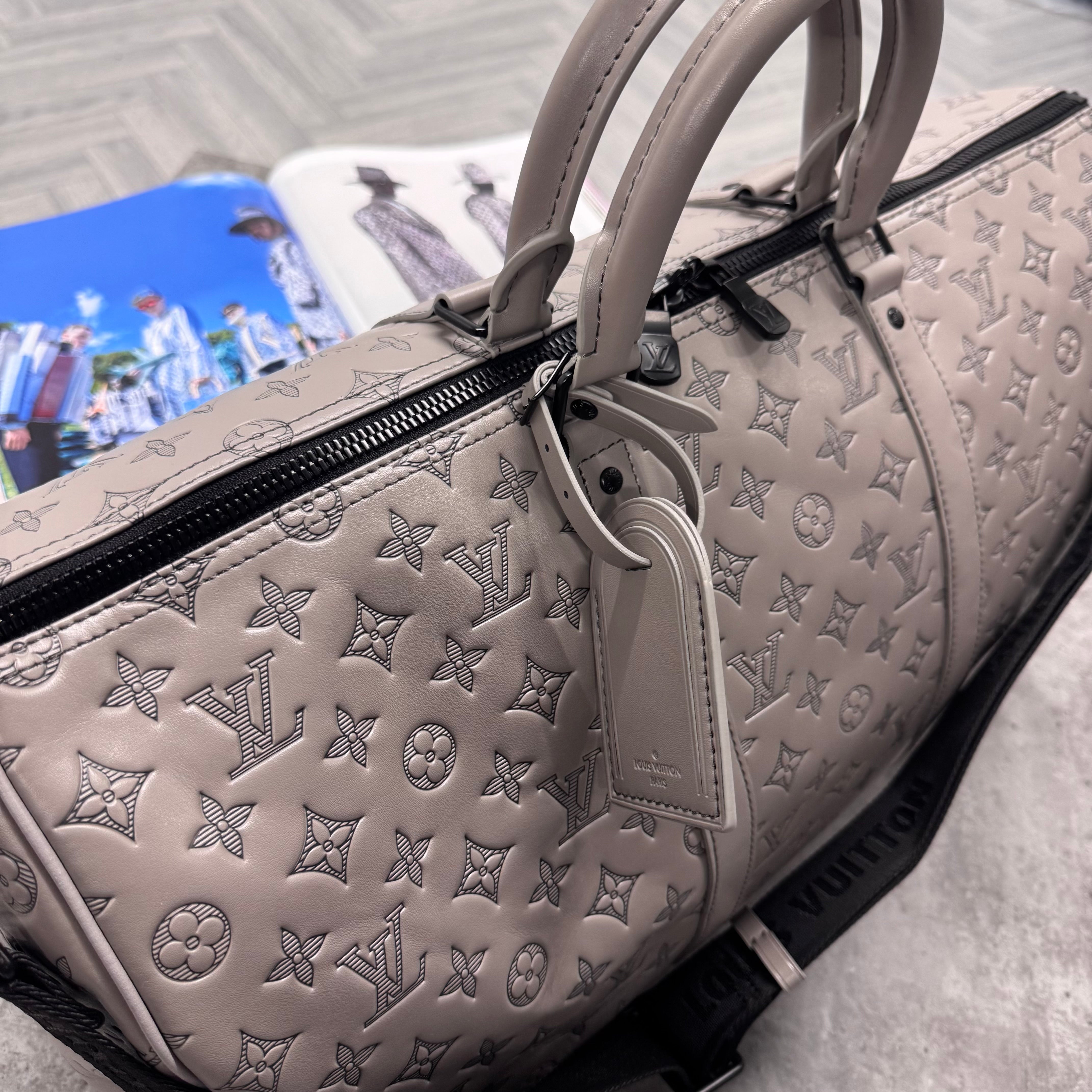 LVE DUFFEL BAG (50) - GREY