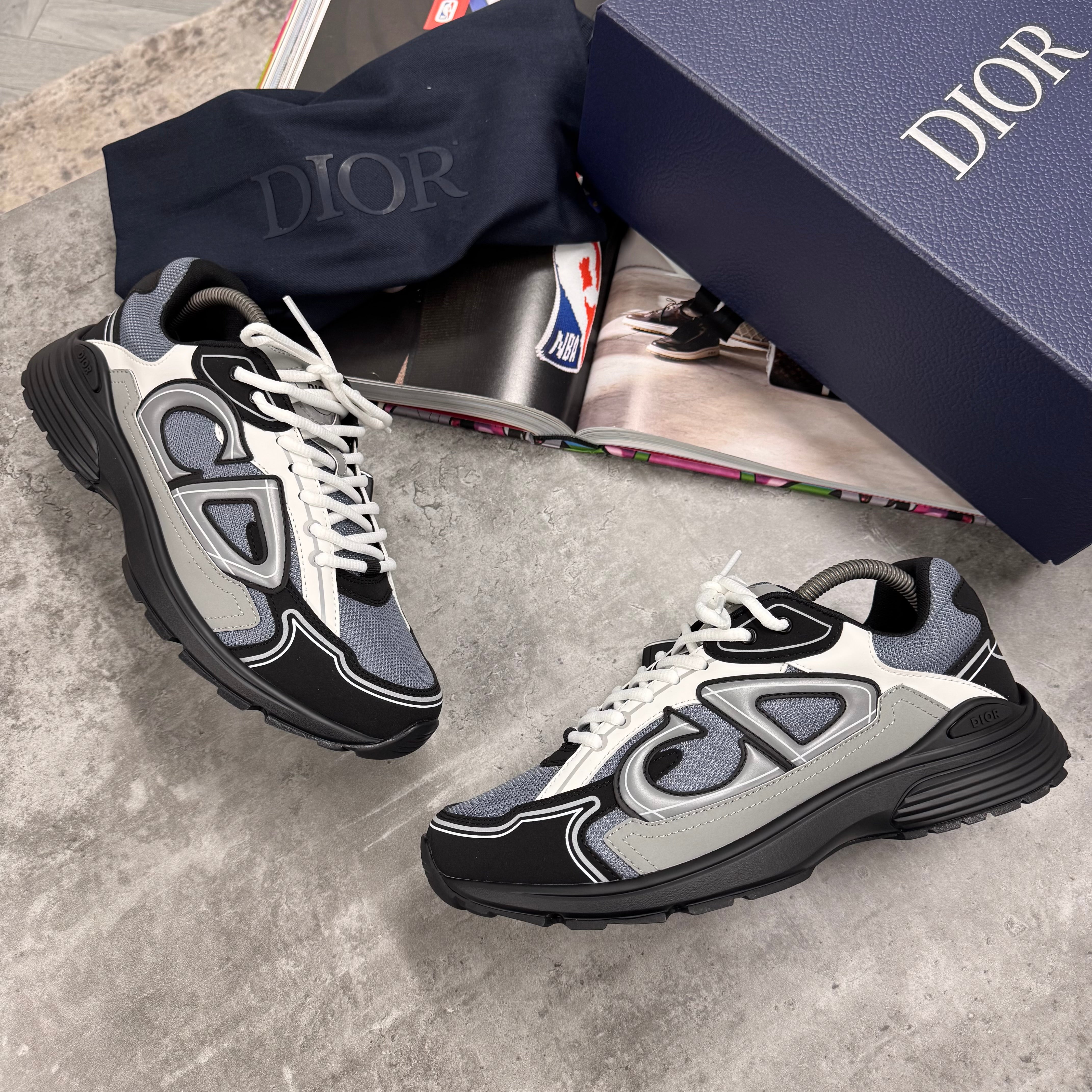 B30 TRAINERS - GREY / BLACK