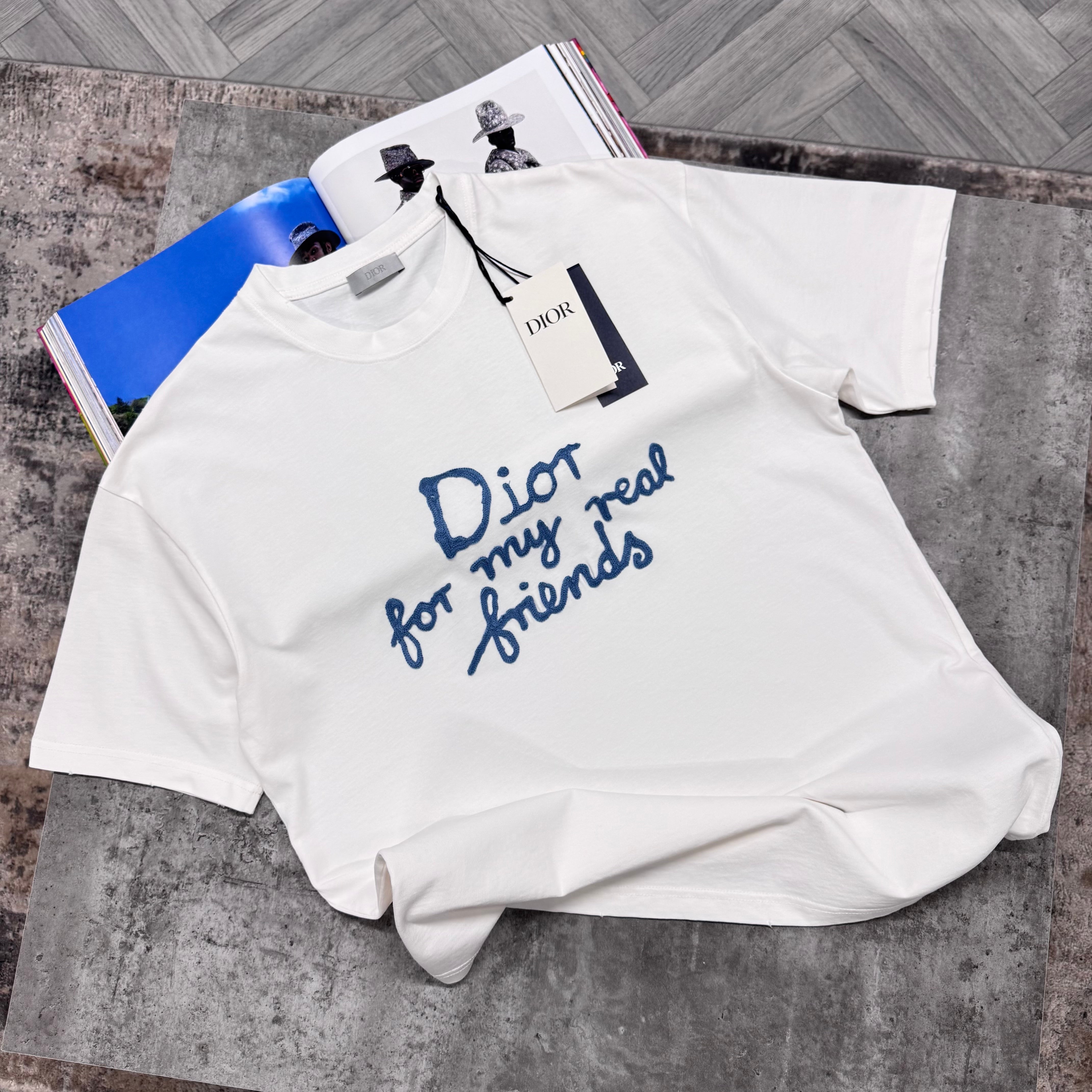 CD FRIENDS T SHIRT - WHITE