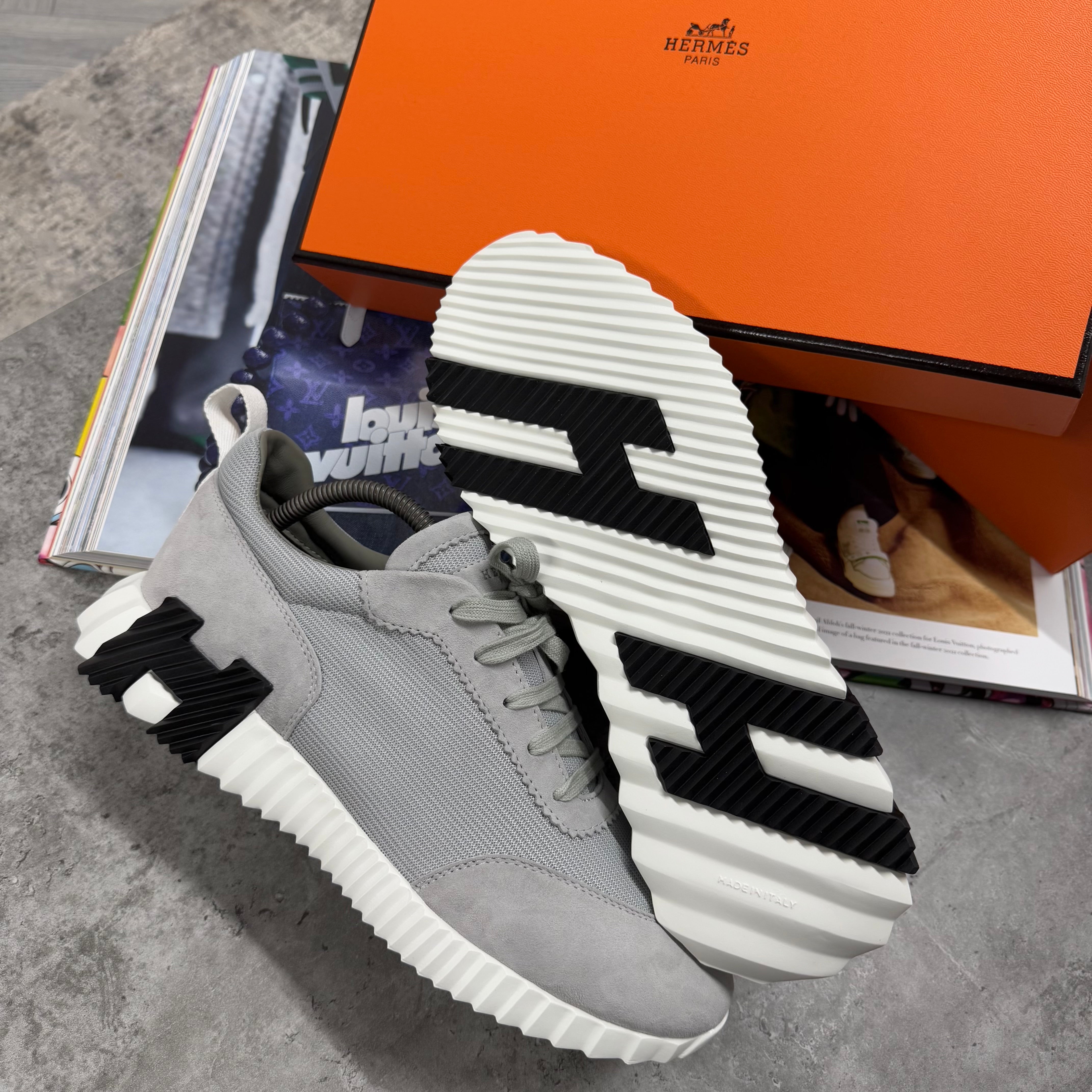 H TRAINER - GREY / BLACK