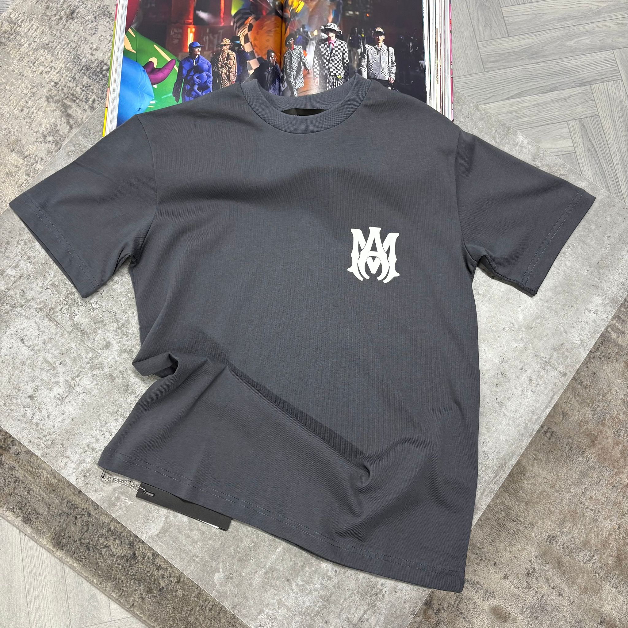 AMI - T-SHIRT - GRAY
